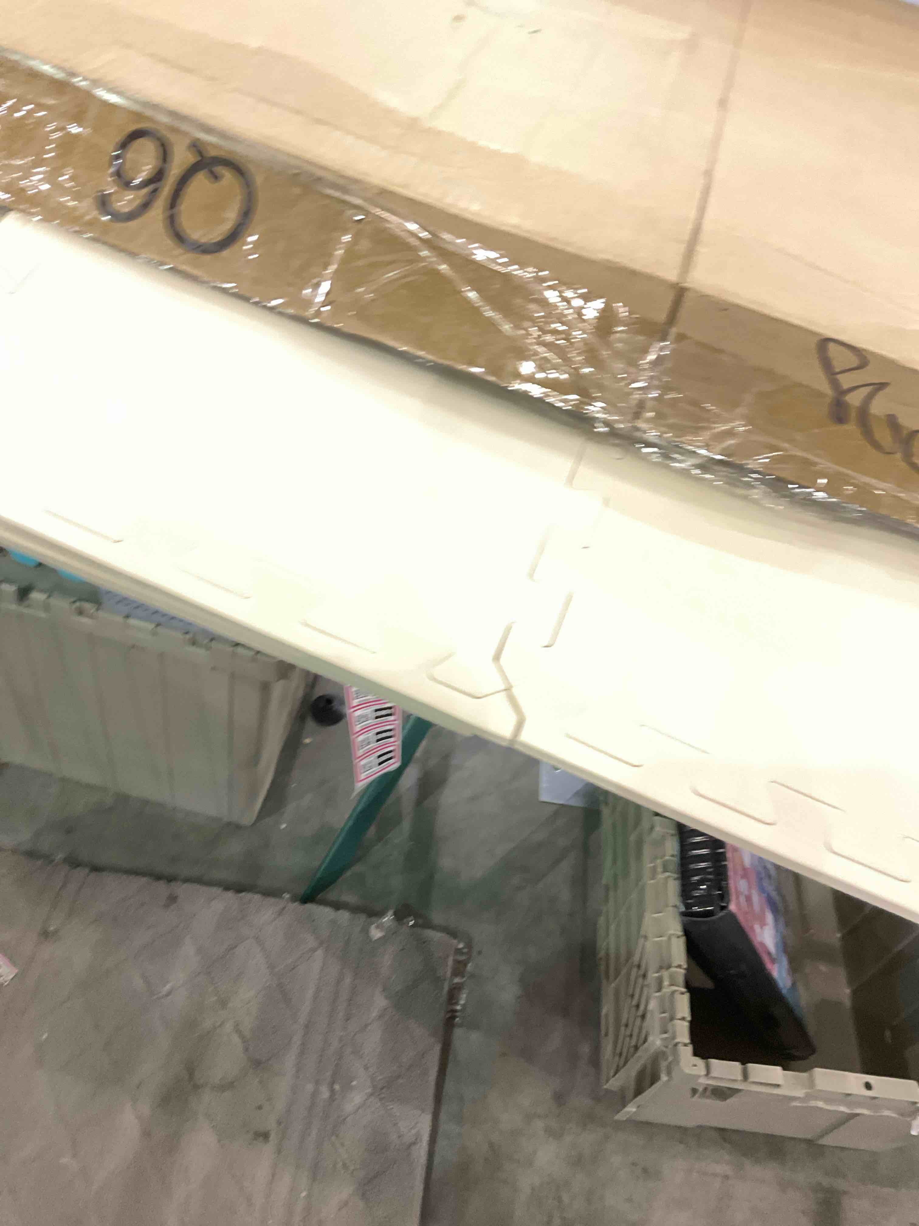 https://s3.amazonaws.com/lotting-images-prod/bidfta/EXS01165959_1706184978455.jpeg