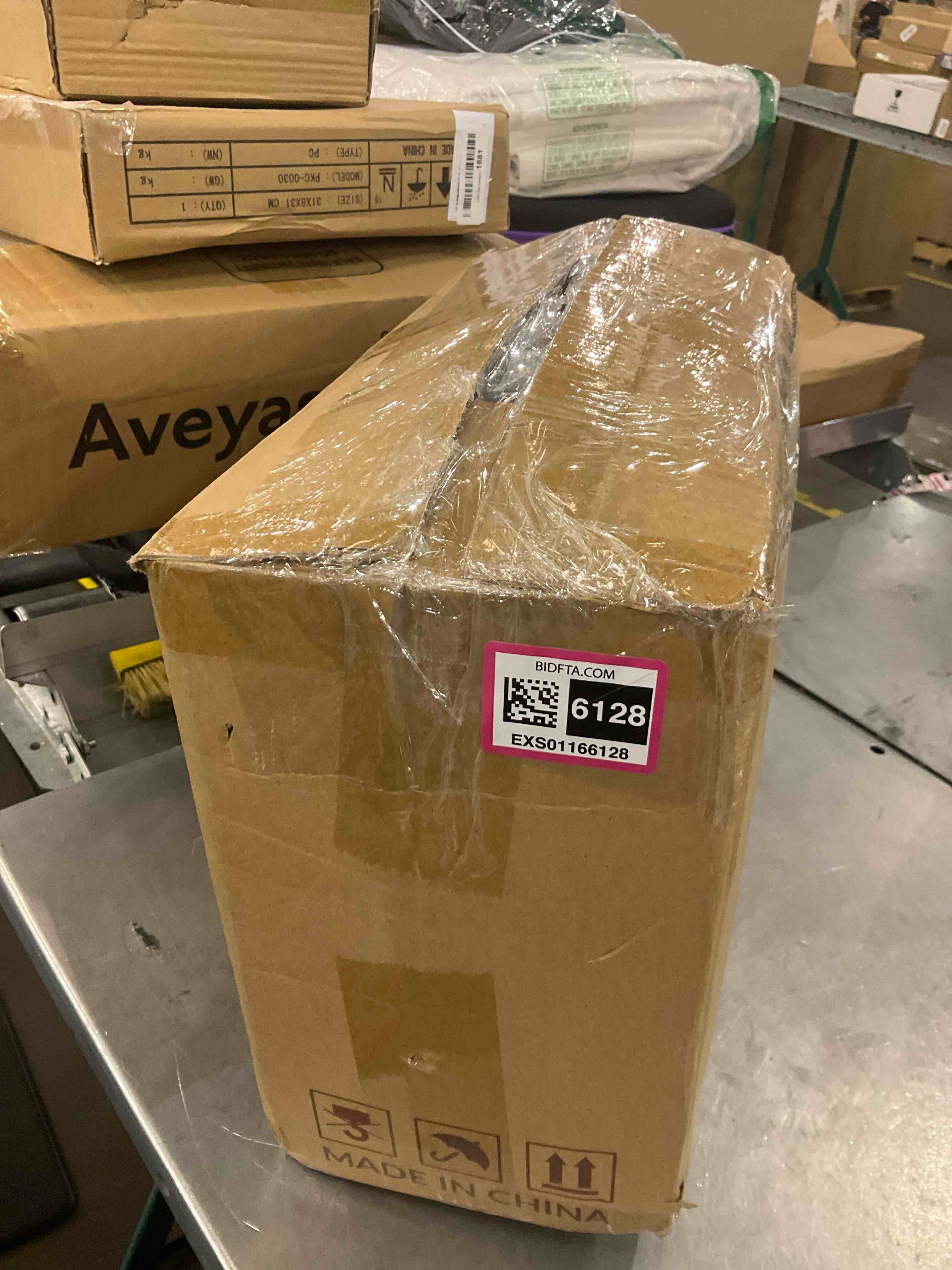 https://s3.amazonaws.com/lotting-images-prod/bidfta/EXS01166128_1705678986131.jpeg
