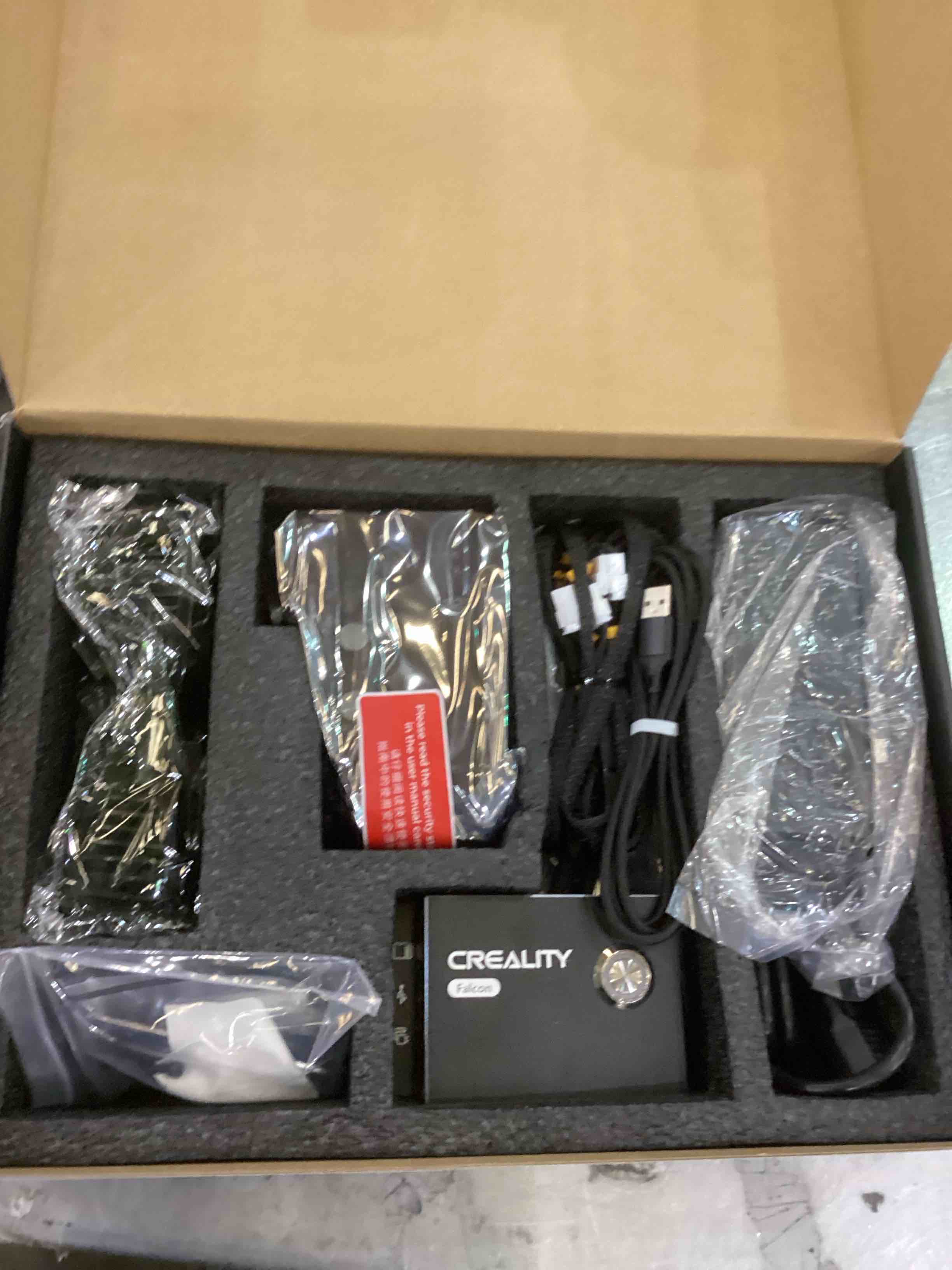 https://s3.amazonaws.com/lotting-images-prod/bidfta/EXS01167292_1705948992901.jpeg