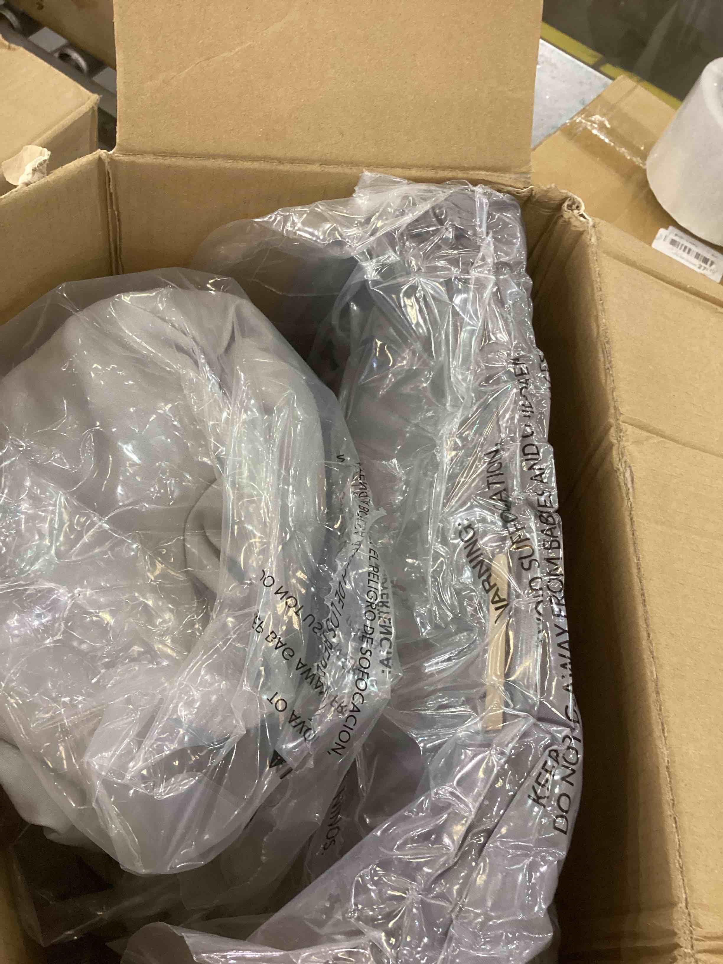 https://s3.amazonaws.com/lotting-images-prod/bidfta/EXS01167296_1705949397152.jpeg