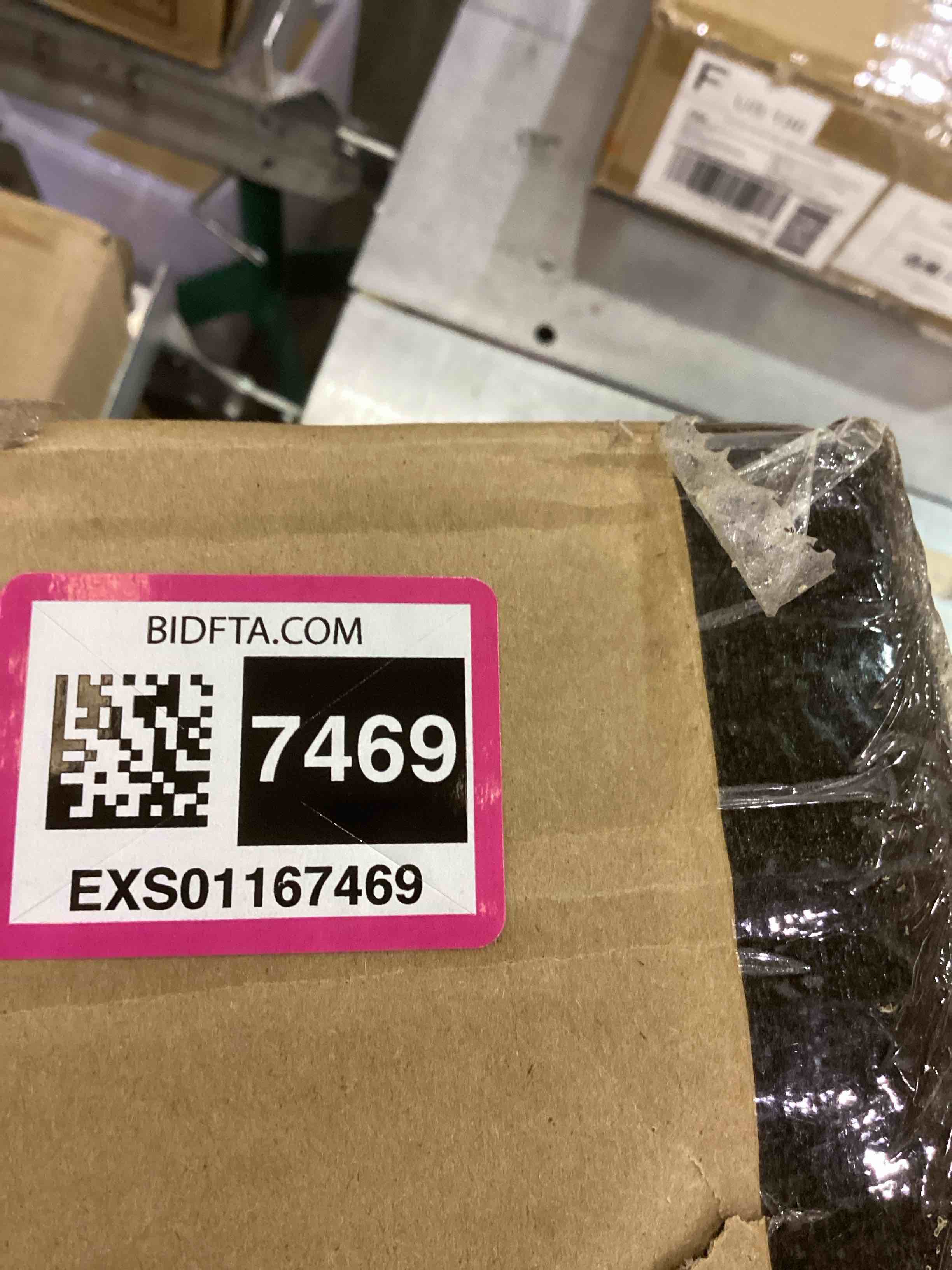 https://s3.amazonaws.com/lotting-images-prod/bidfta/EXS01167469_1706028874831.jpeg