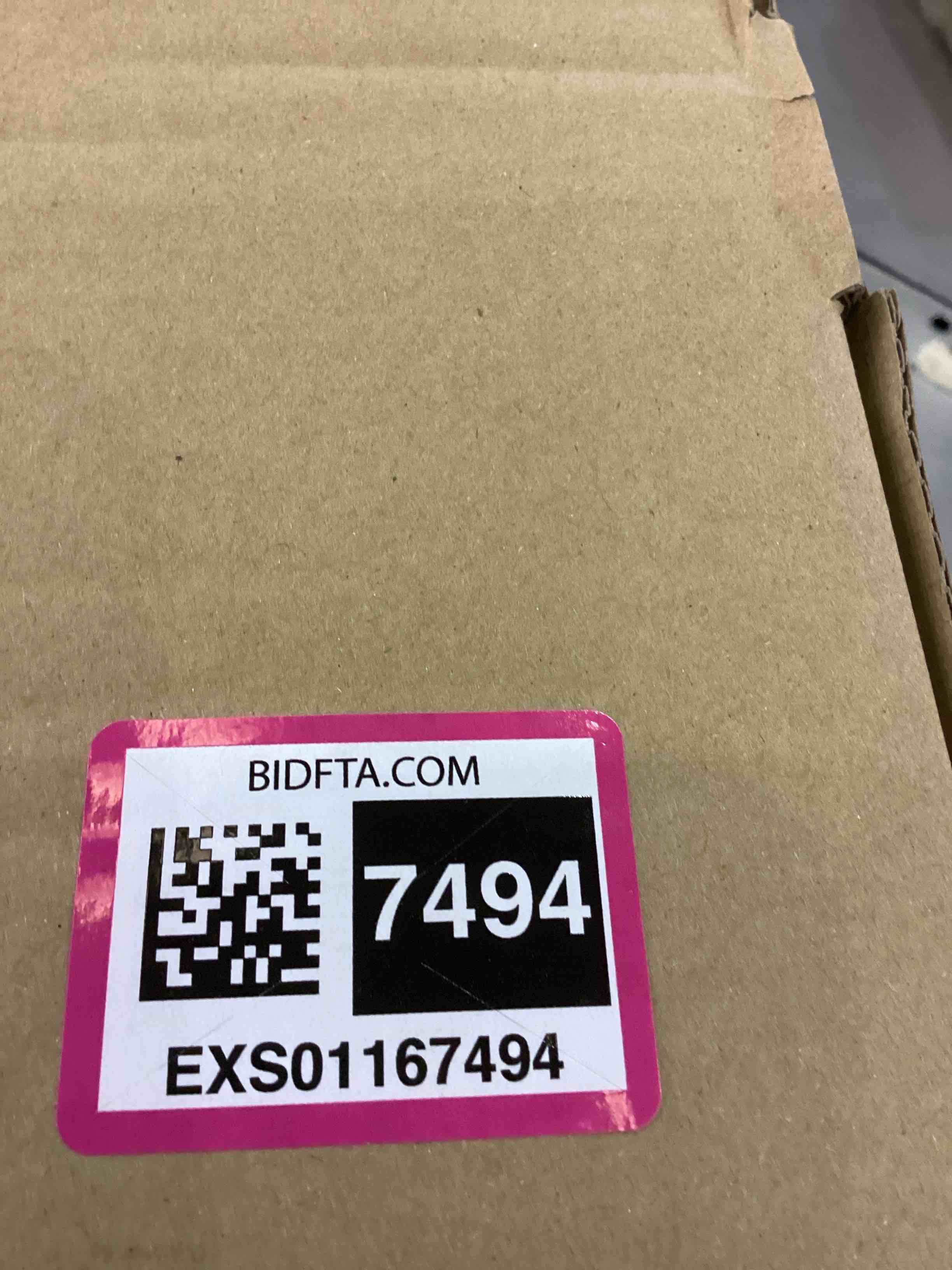https://s3.amazonaws.com/lotting-images-prod/bidfta/EXS01167494_1706034591902.jpeg