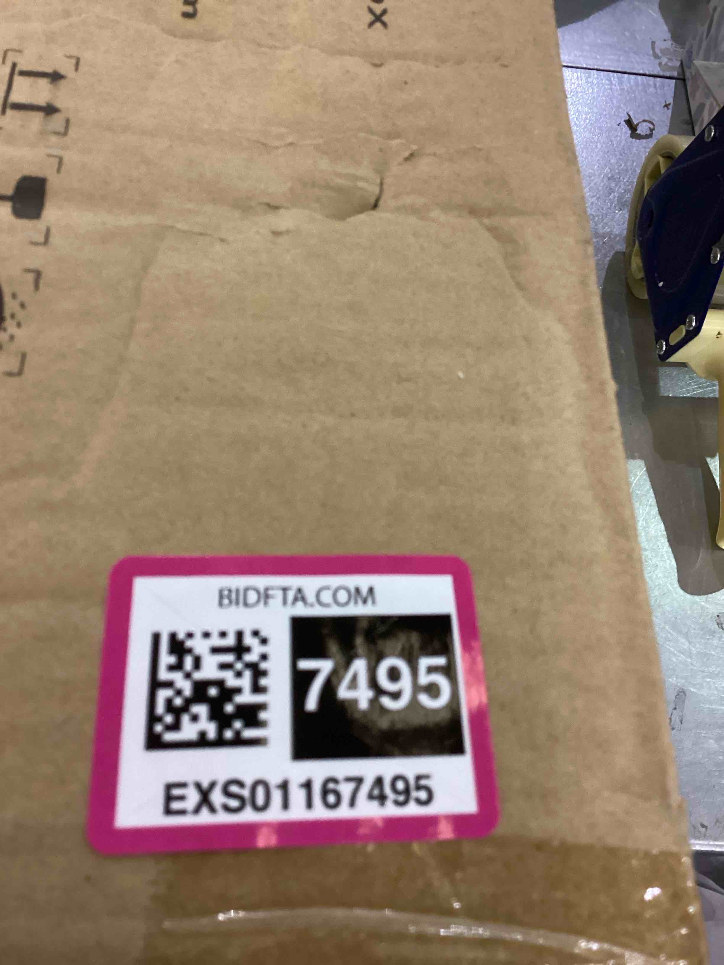 https://s3.amazonaws.com/lotting-images-prod/bidfta/EXS01167495_1706034722987.jpeg