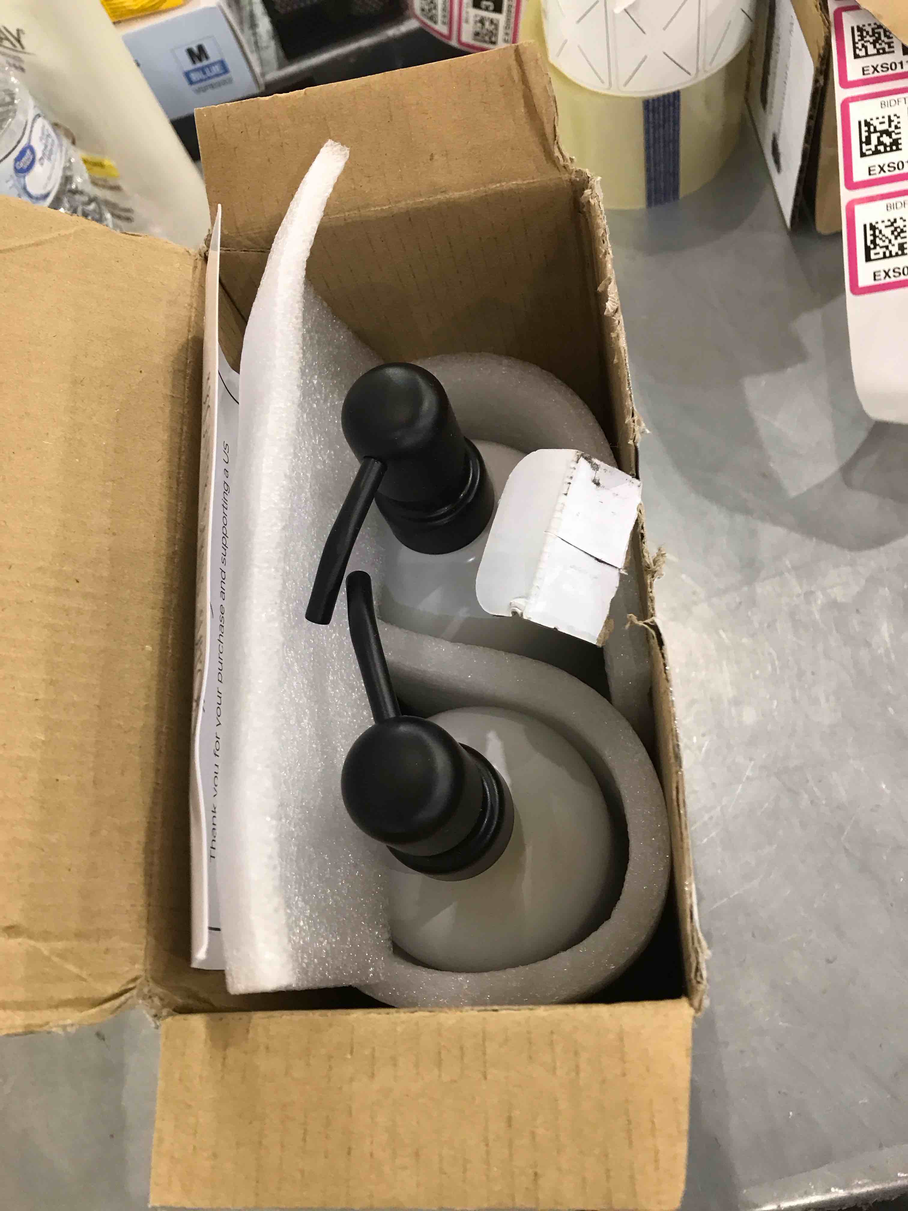 https://s3.amazonaws.com/lotting-images-prod/bidfta/EXS01169243_1705601141497.jpeg
