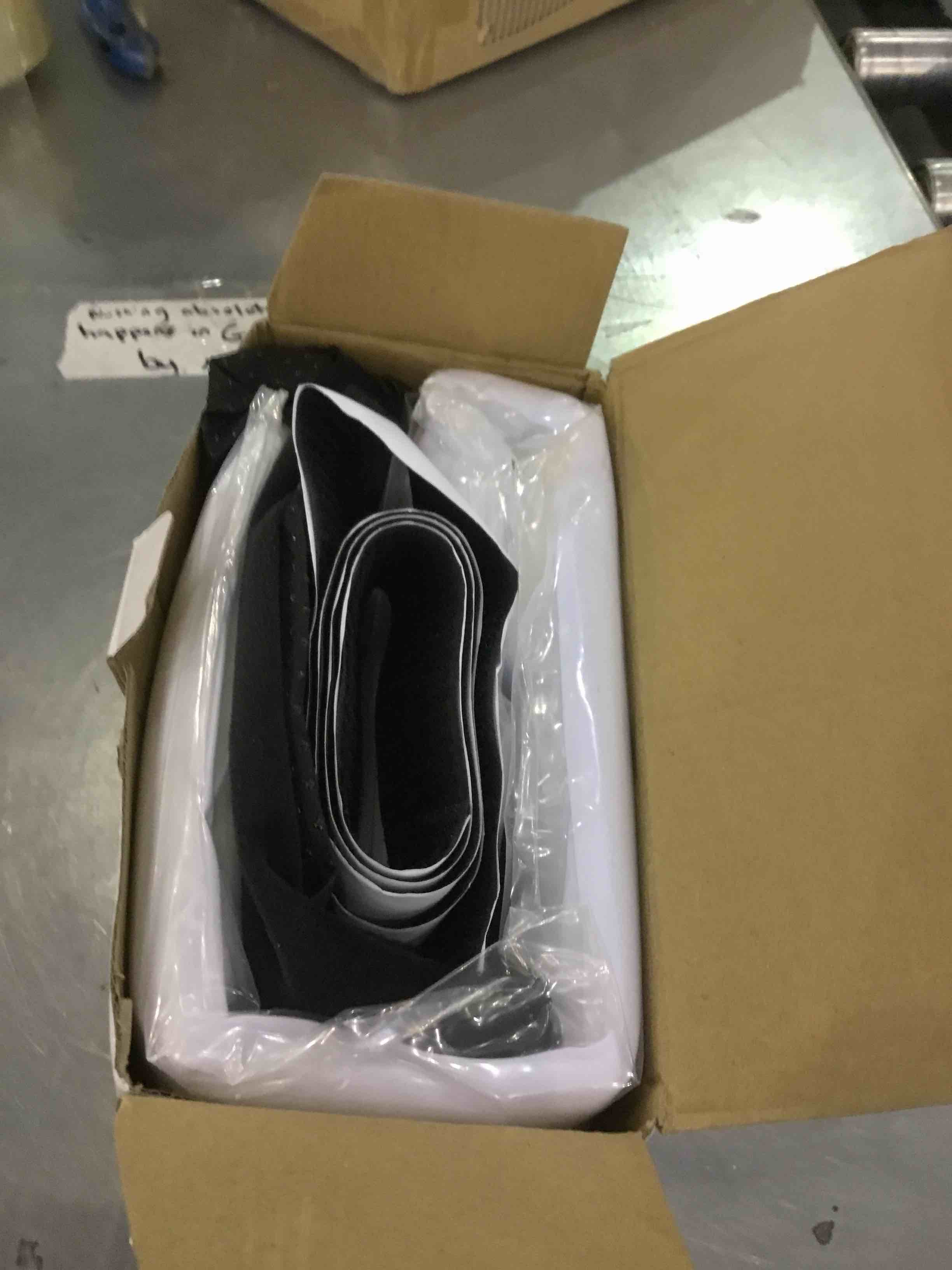 https://s3.amazonaws.com/lotting-images-prod/bidfta/EXS01302499_1710243298506.jpeg