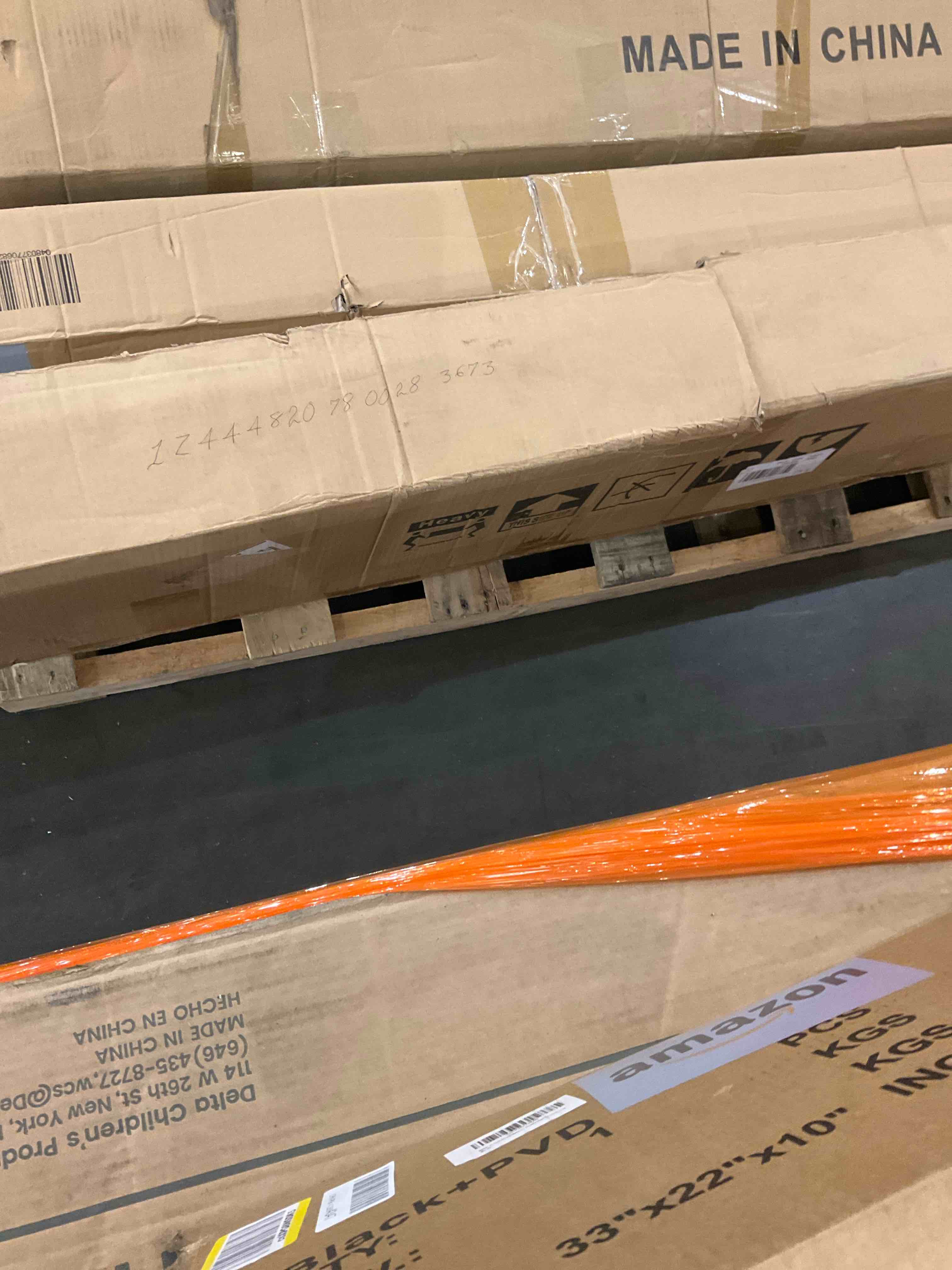 https://s3.amazonaws.com/lotting-images-prod/bidfta/EXS01697070_1726058486885.jpeg