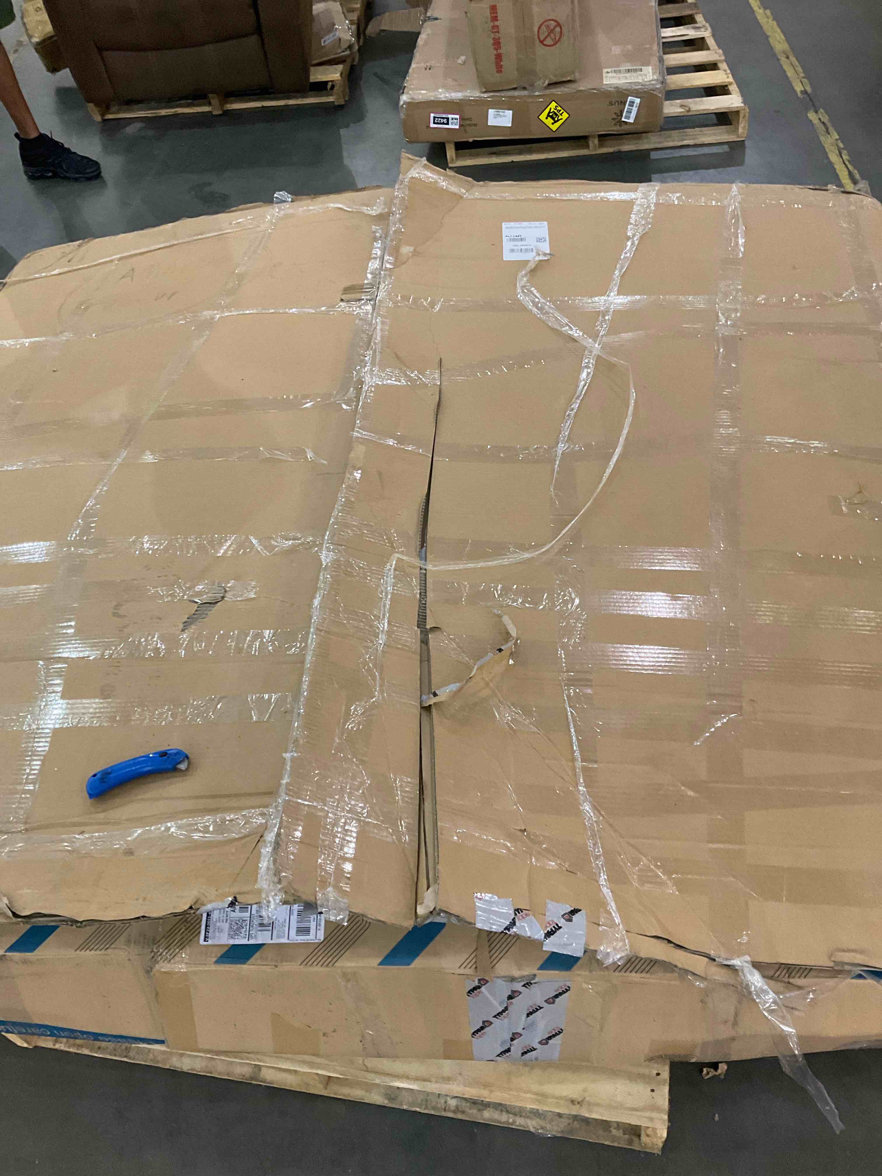 KOANTTI King Size White Mattress Memory Foam 12 inch King Mattresses in