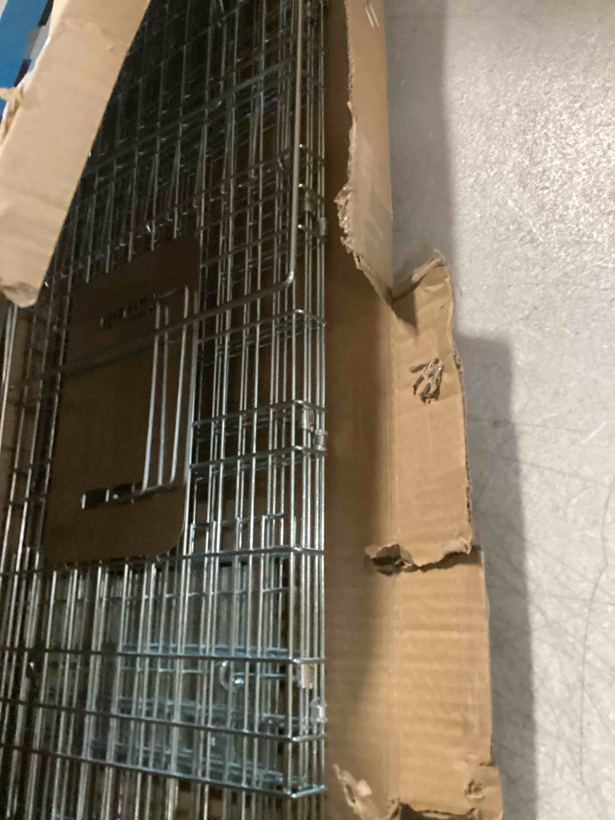 https://s3.amazonaws.com/lotting-images-prod/bidfta/GRA0000075_1726491793506.jpeg