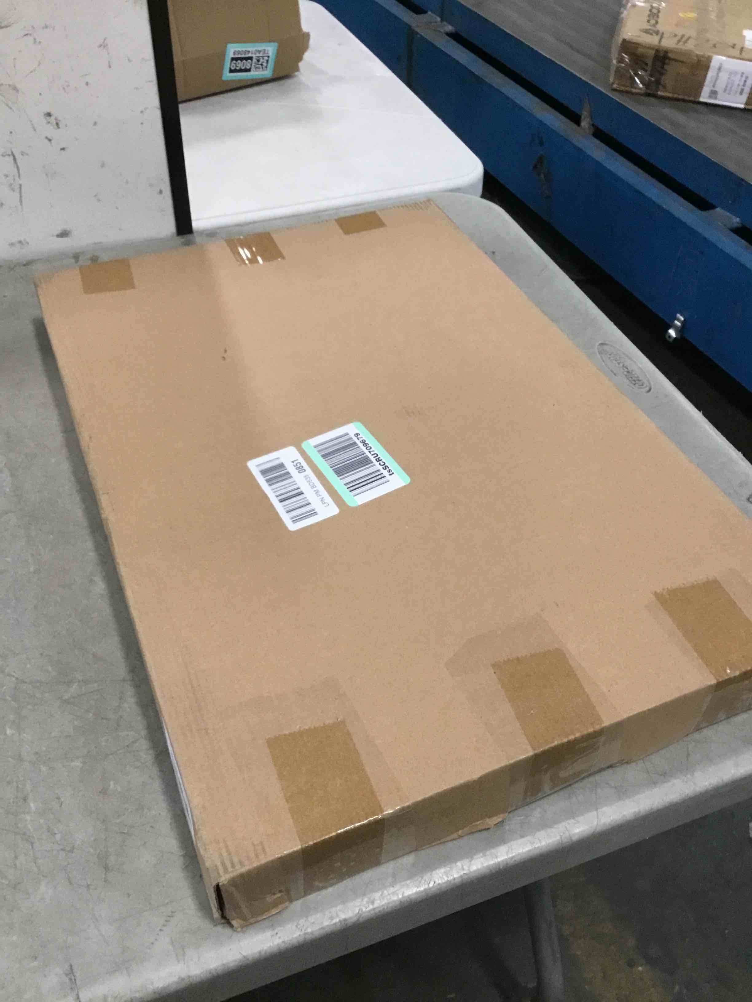https://s3.amazonaws.com/lotting-images-prod/bidfta/GRA0003311_1726756795808.jpeg