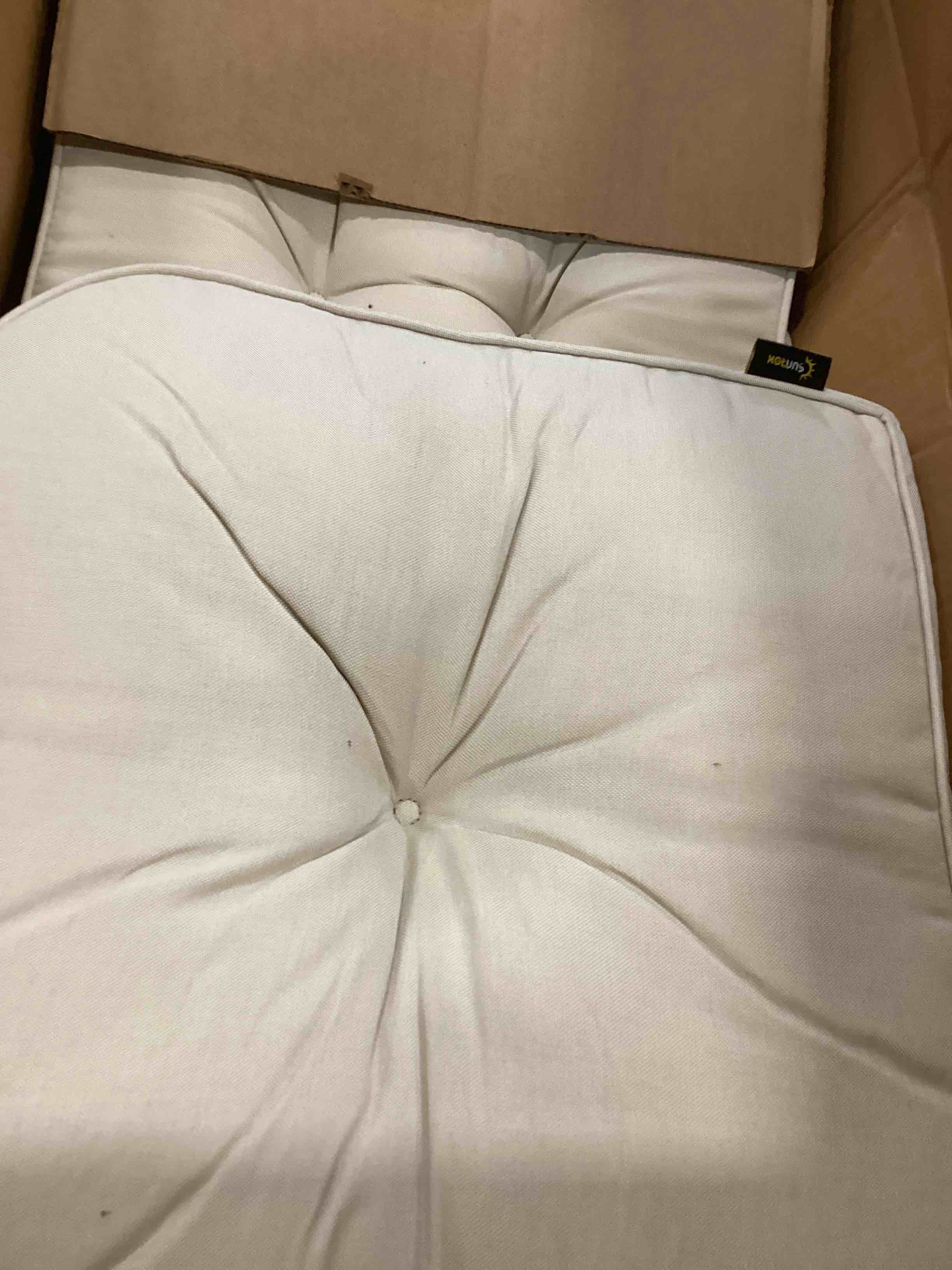 https://s3.amazonaws.com/lotting-images-prod/bidfta/GRA0003709_1726516754589.jpeg