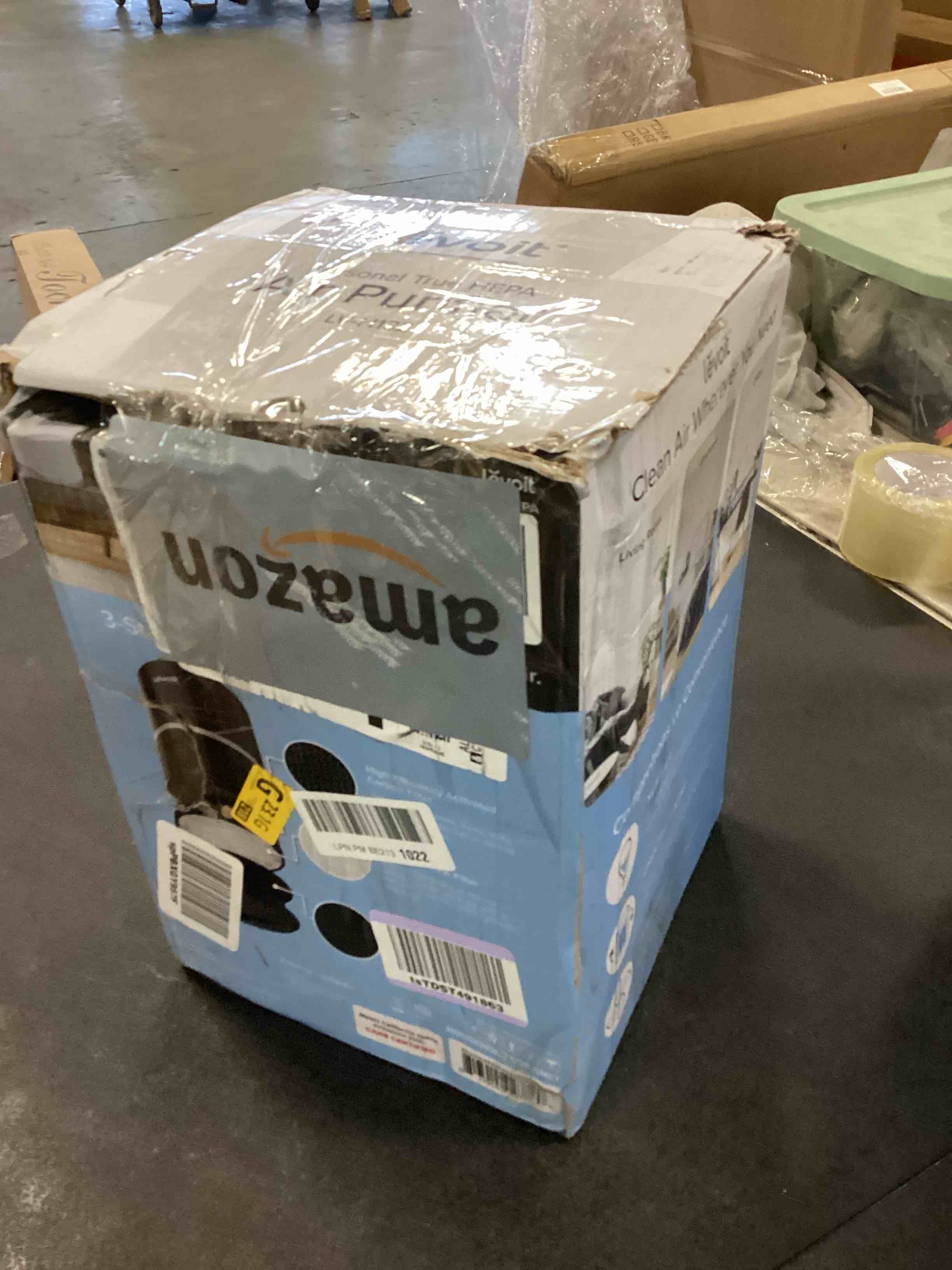 https://s3.amazonaws.com/lotting-images-prod/bidfta/GRA0003844_1726498364177.jpeg