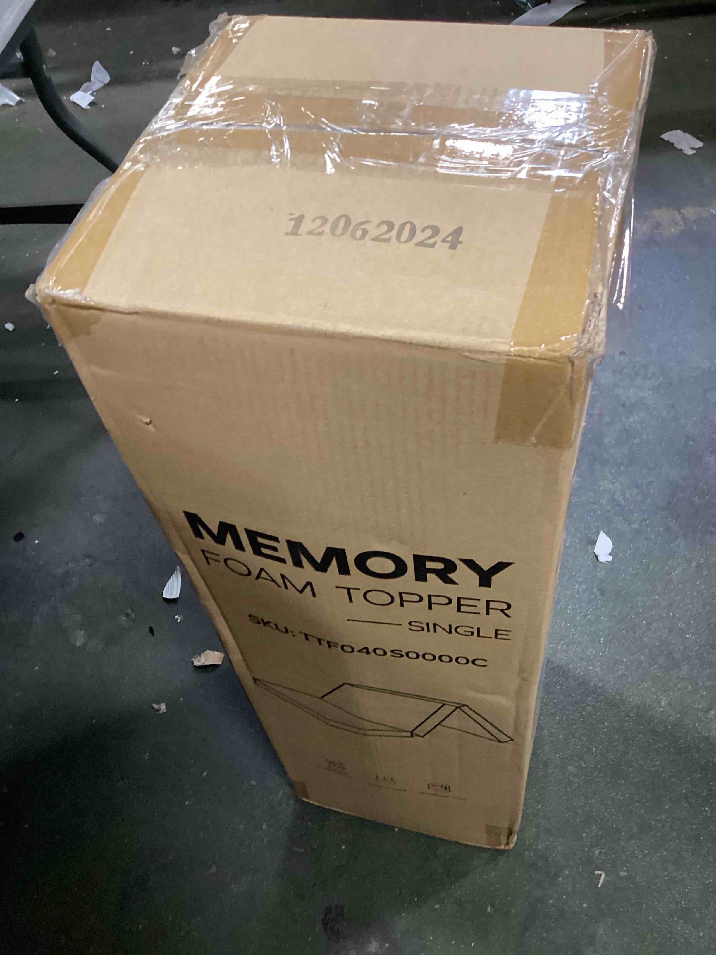 https://s3.amazonaws.com/lotting-images-prod/bidfta/GRA0004143_1727288397893.jpeg