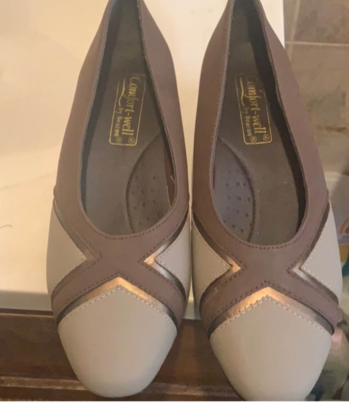 Case for pack 12|Comfort-Well by Beacon women: slip on shoes Size 8(Brown Multi)