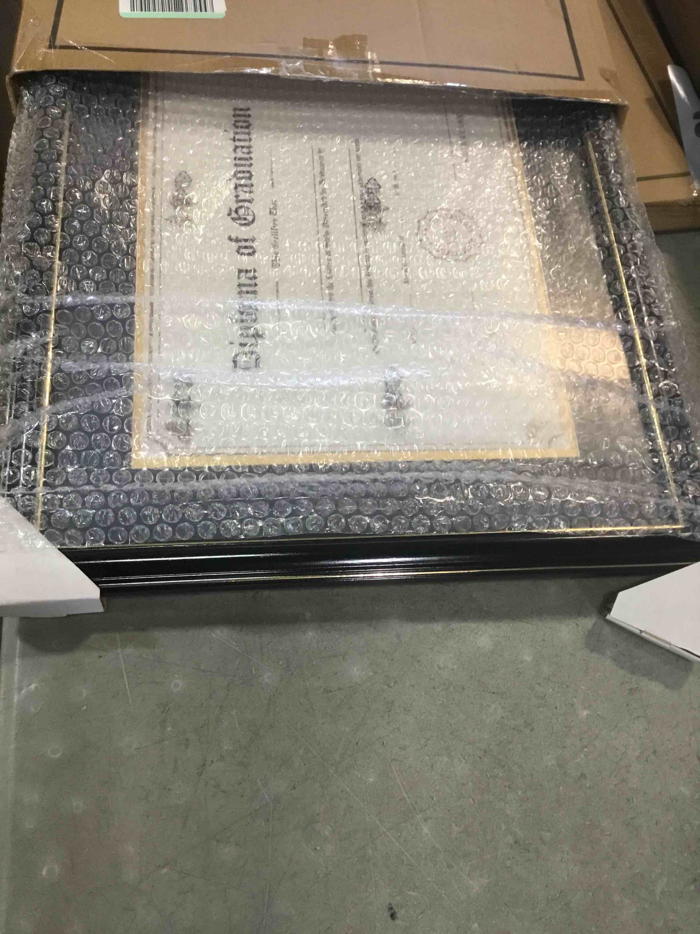 https://s3.amazonaws.com/lotting-images-prod/bidfta/GRA0006537_1726504485272.jpeg