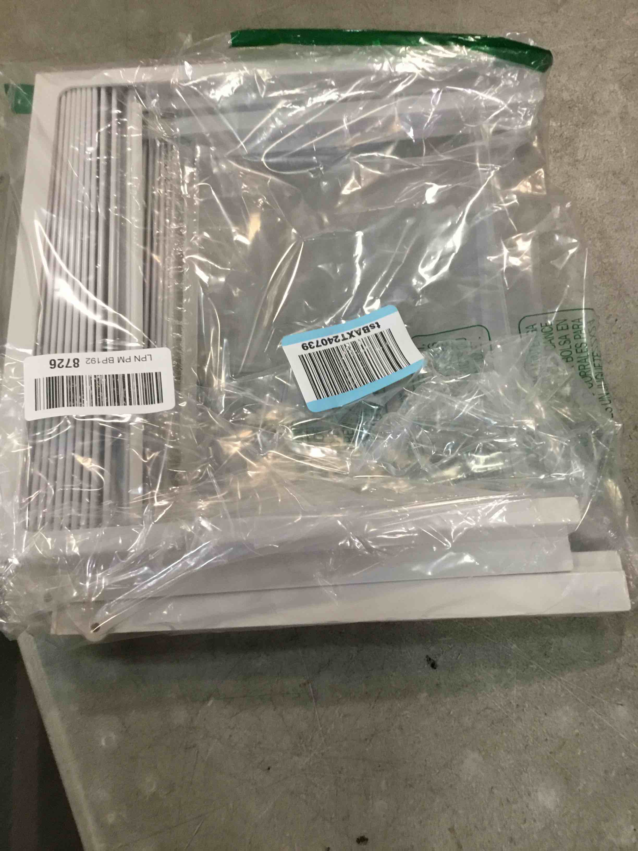 https://s3.amazonaws.com/lotting-images-prod/bidfta/GRA0006996_1726166890300.jpeg