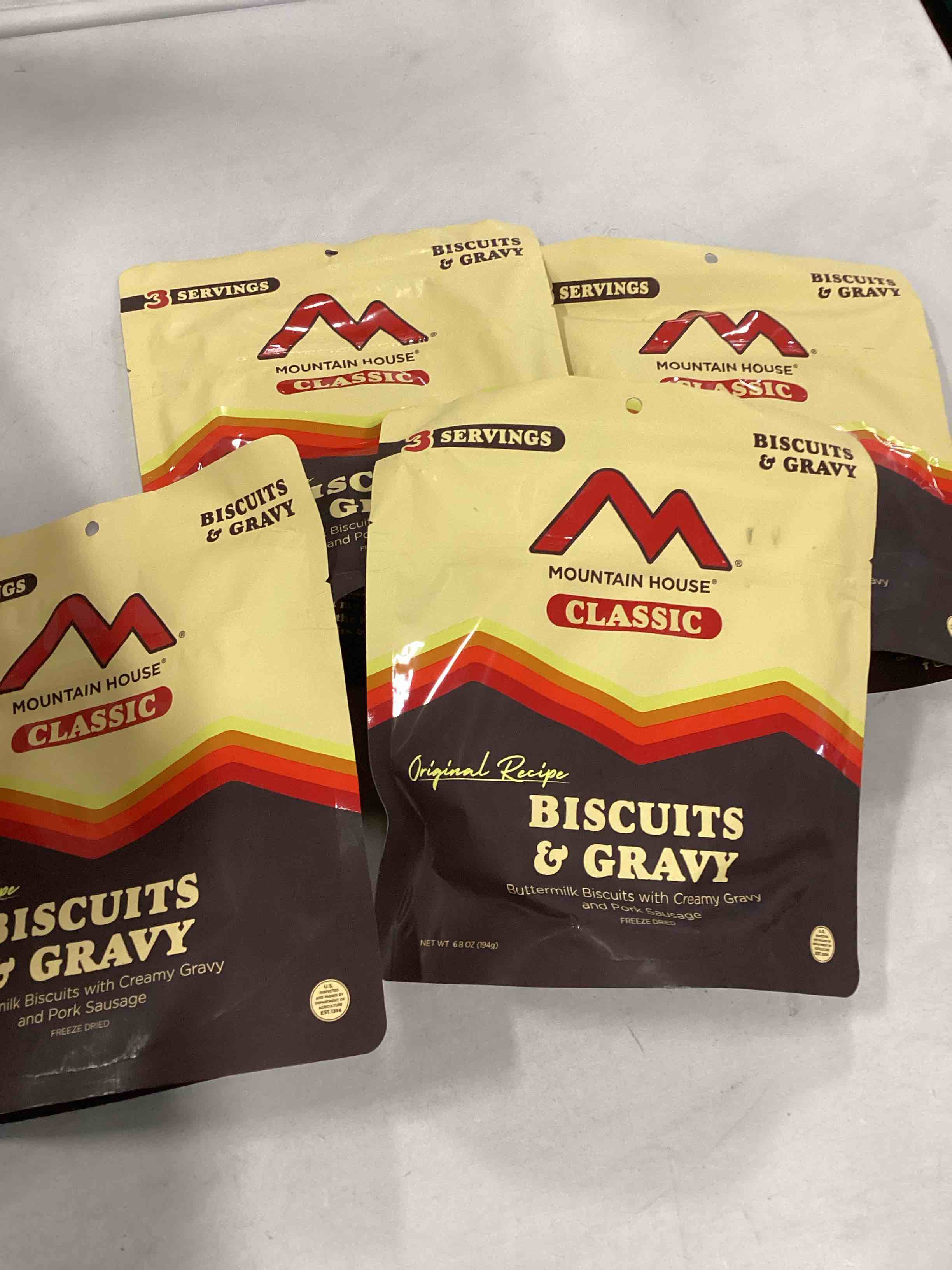 (4 pack)(BBYMay2053)Mountain House Classic Biscuits & Gravy Freeze