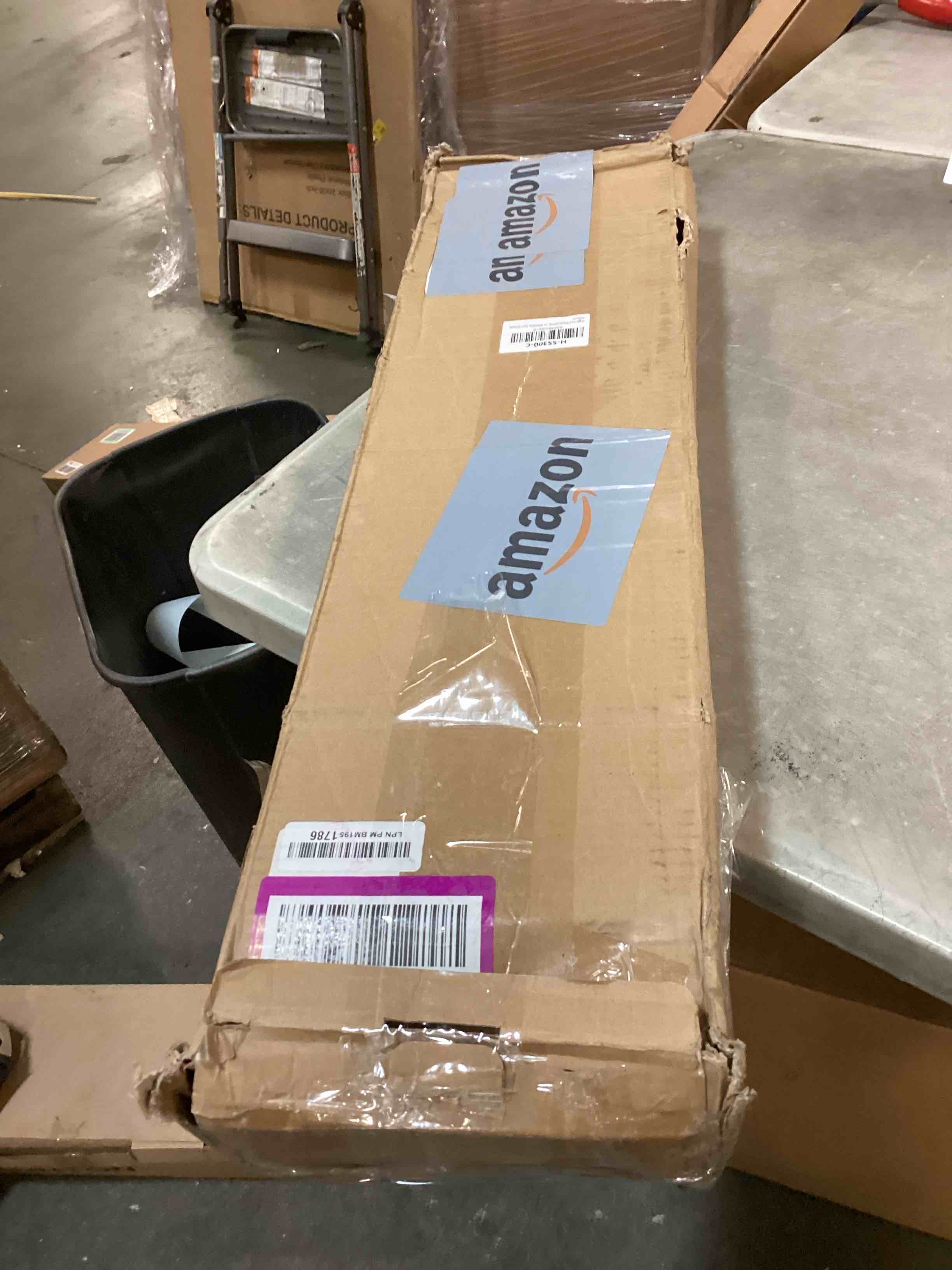 https://s3.amazonaws.com/lotting-images-prod/bidfta/GRA0010360_1727230289638.jpeg