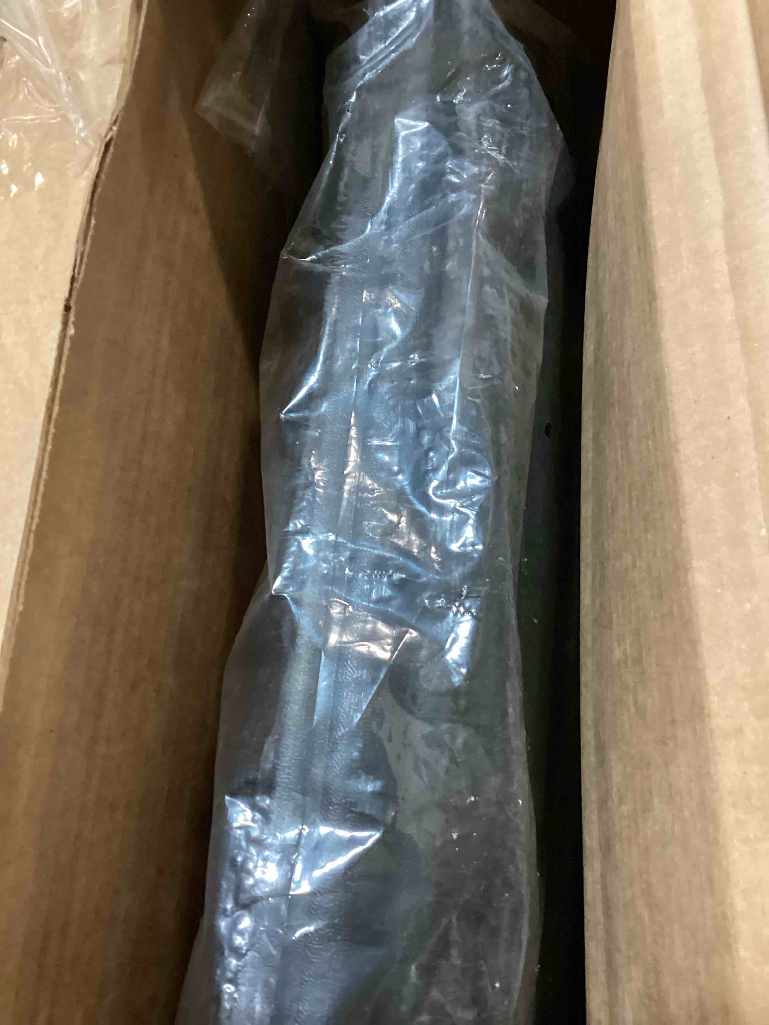 https://s3.amazonaws.com/lotting-images-prod/bidfta/GRA0010363_1727230101286.jpeg