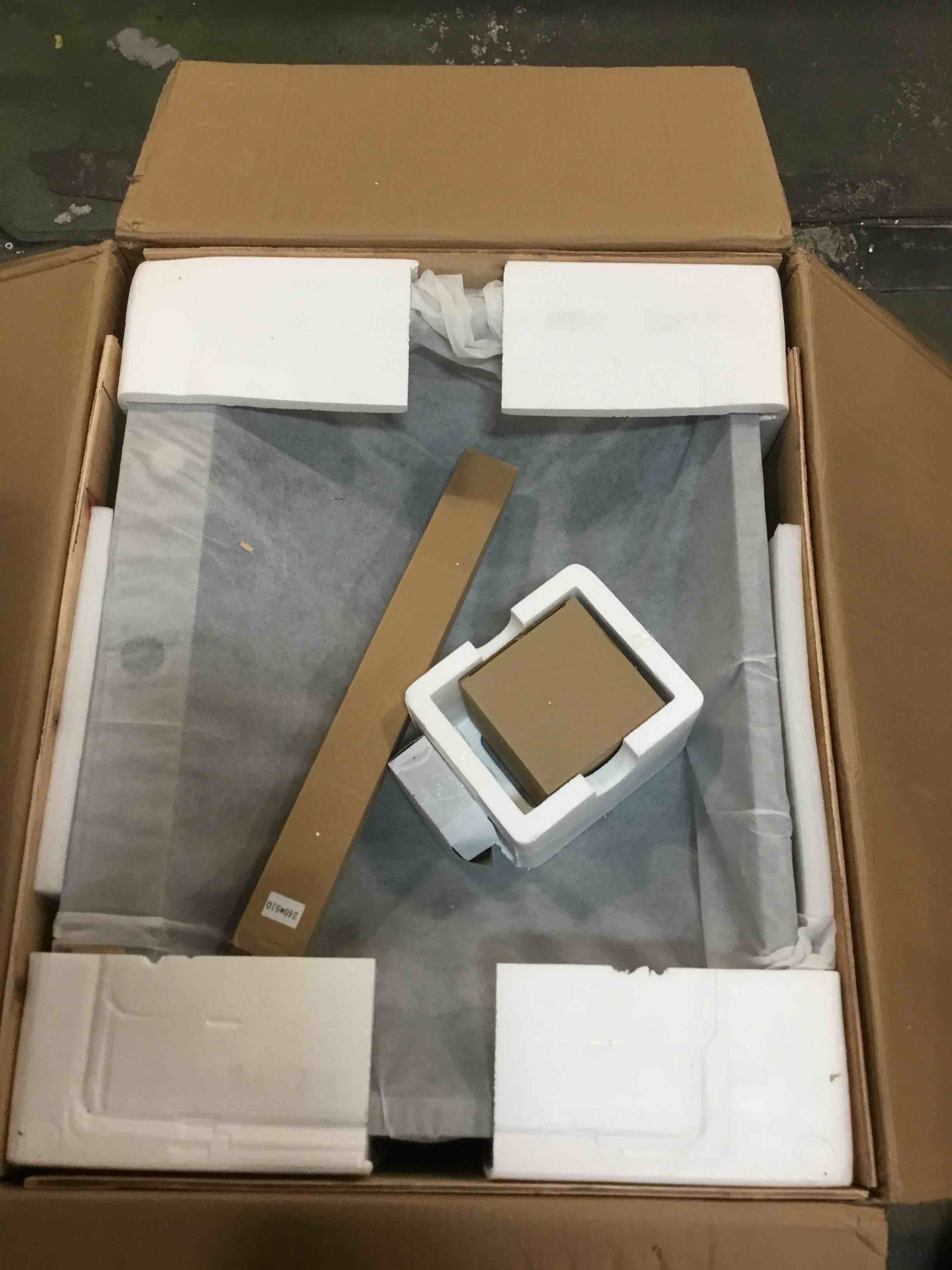 https://s3.amazonaws.com/lotting-images-prod/bidfta/GRA0011121_1726666722291.jpeg