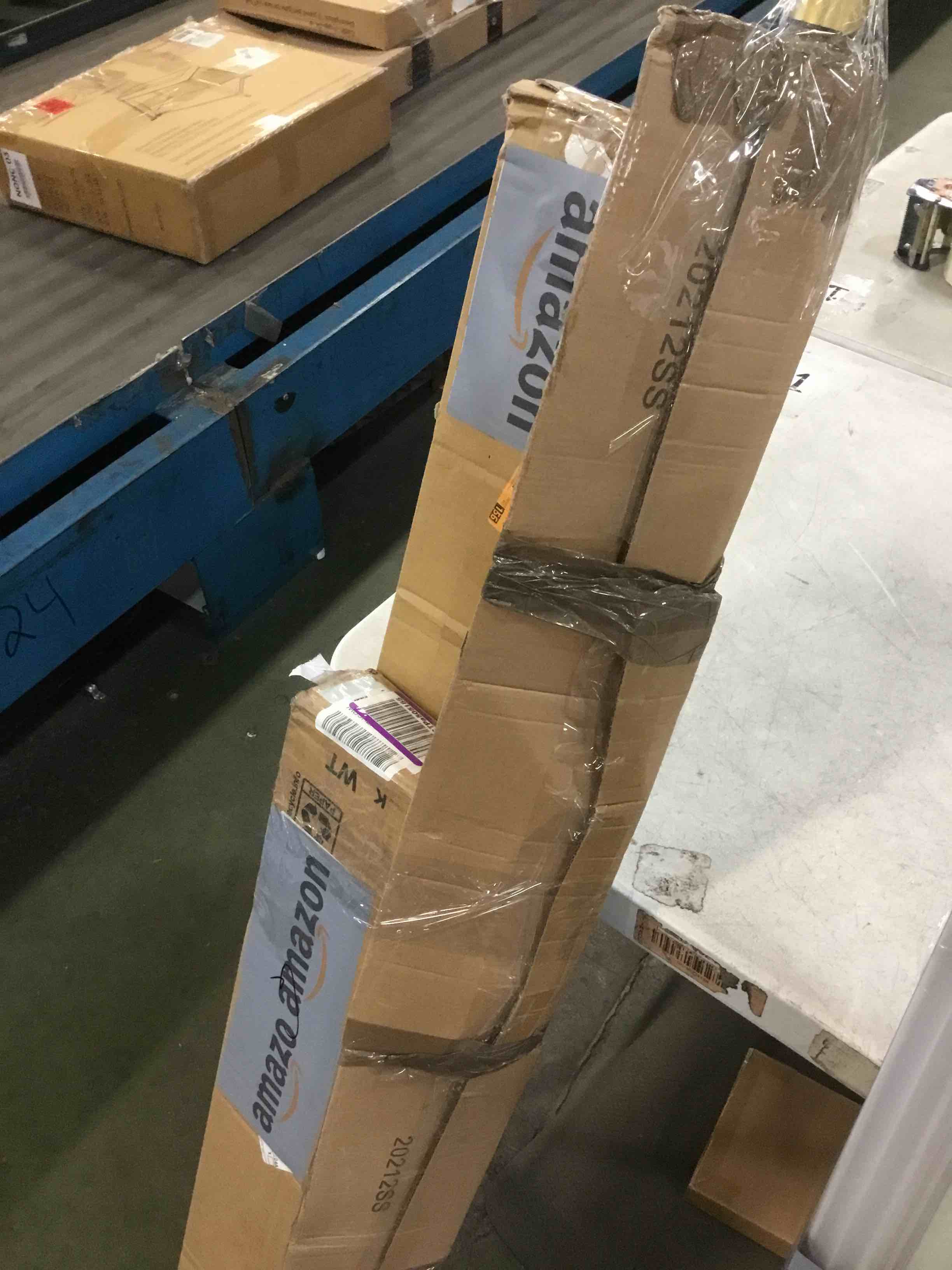 https://s3.amazonaws.com/lotting-images-prod/bidfta/GRA0012002_1726933614973.jpeg