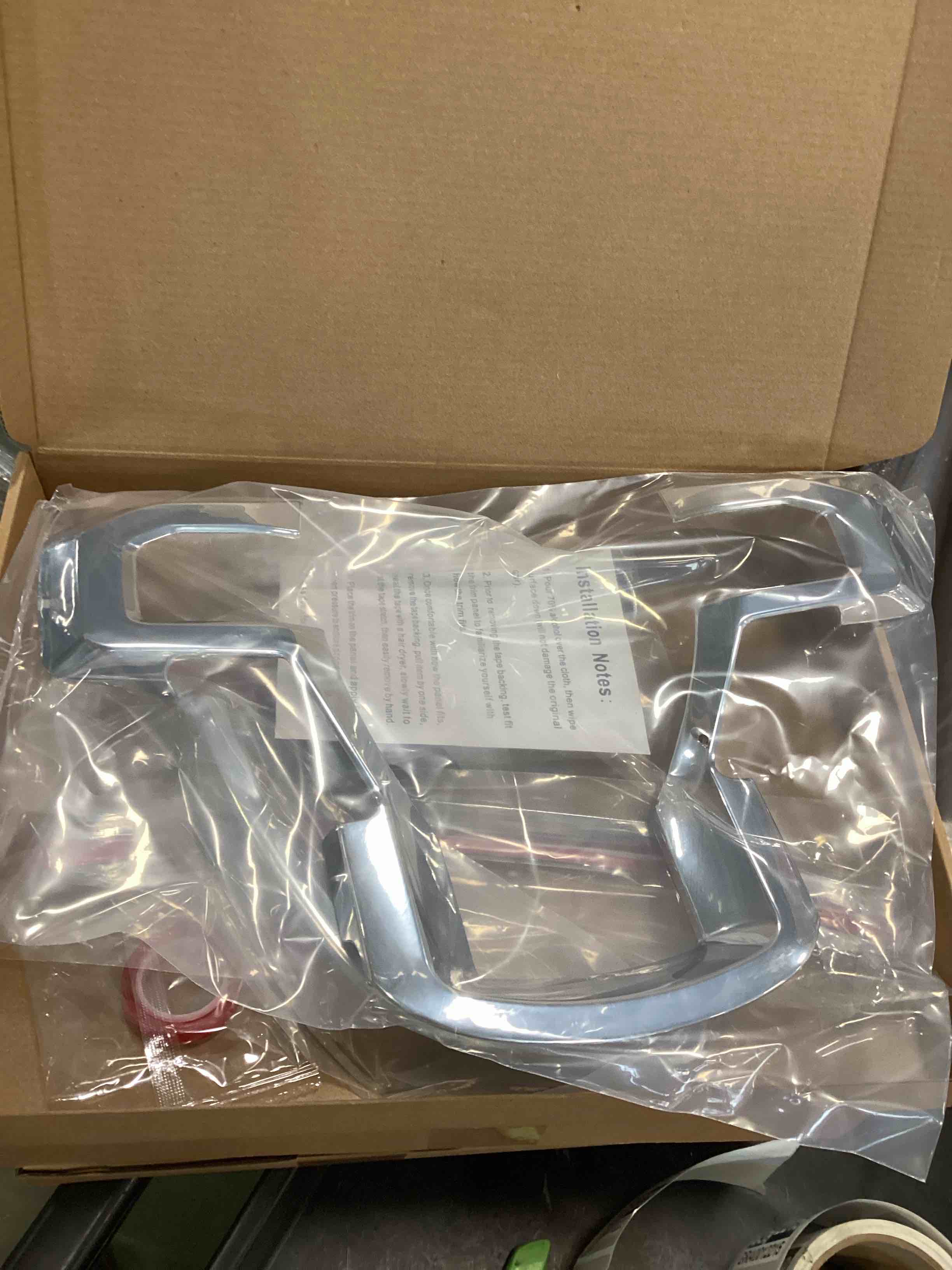 https://s3.amazonaws.com/lotting-images-prod/bidfta/GRA0012224_1726748244958.jpeg