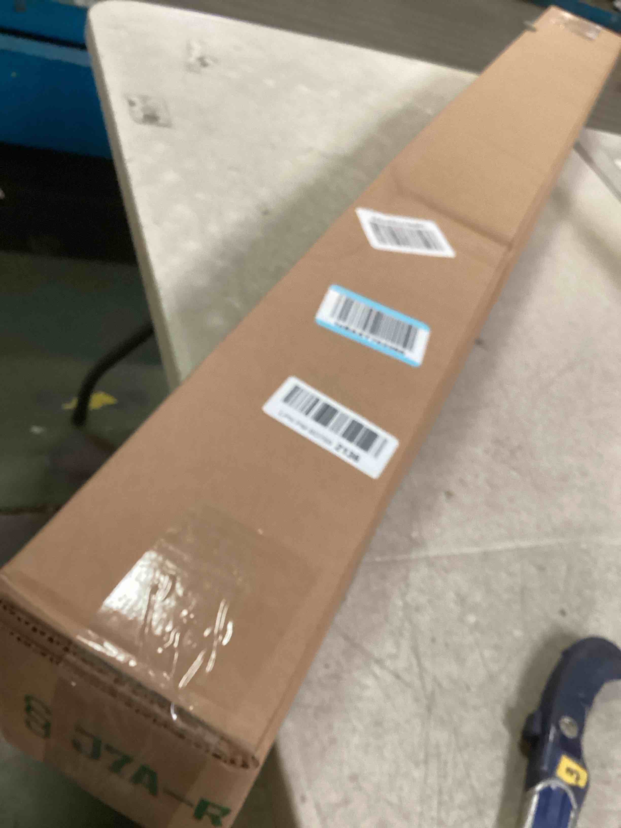 https://s3.amazonaws.com/lotting-images-prod/bidfta/GRA0013525_1725978493684.jpeg