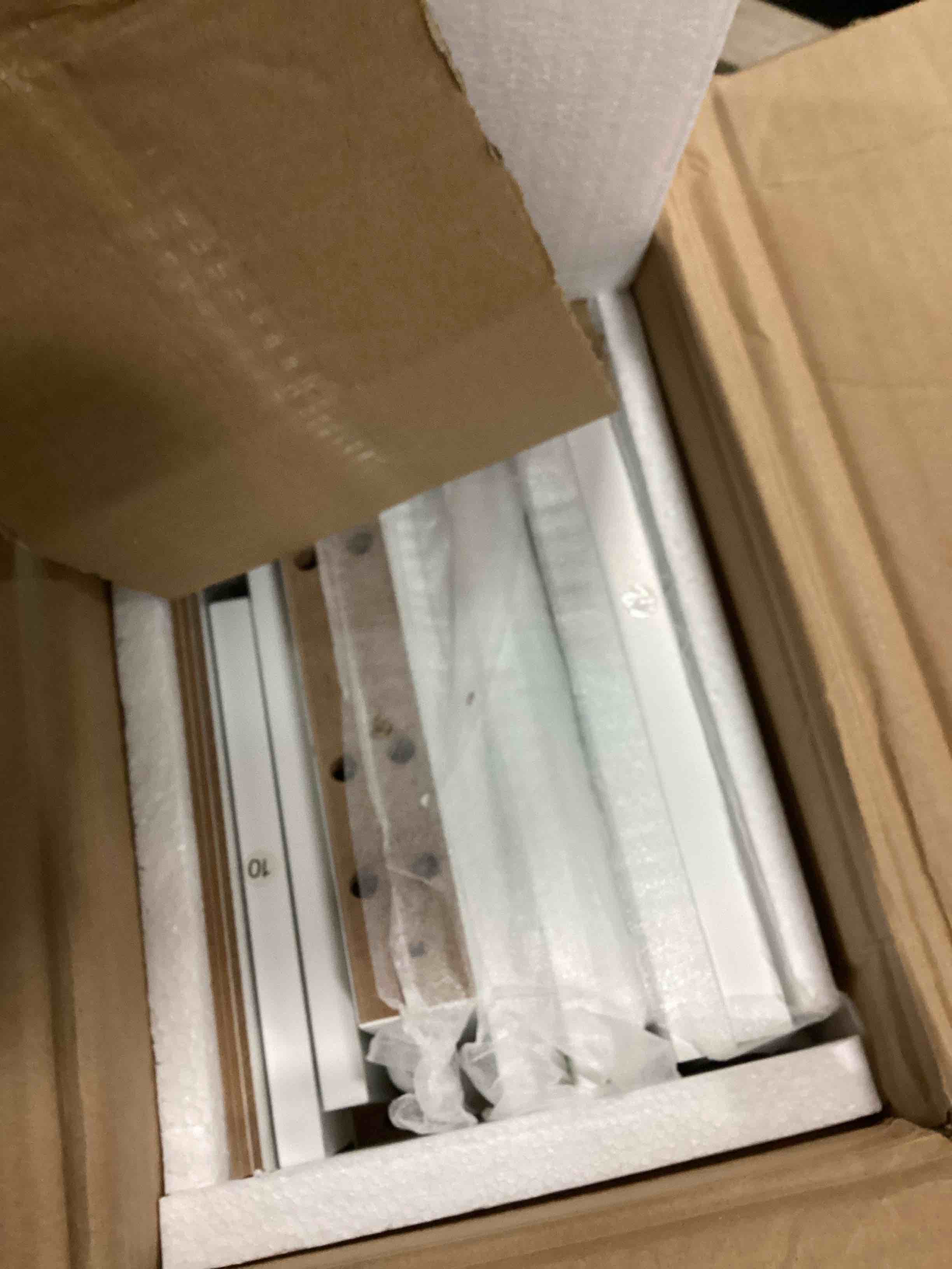 https://s3.amazonaws.com/lotting-images-prod/bidfta/GRA0014746_1726748897697.jpeg