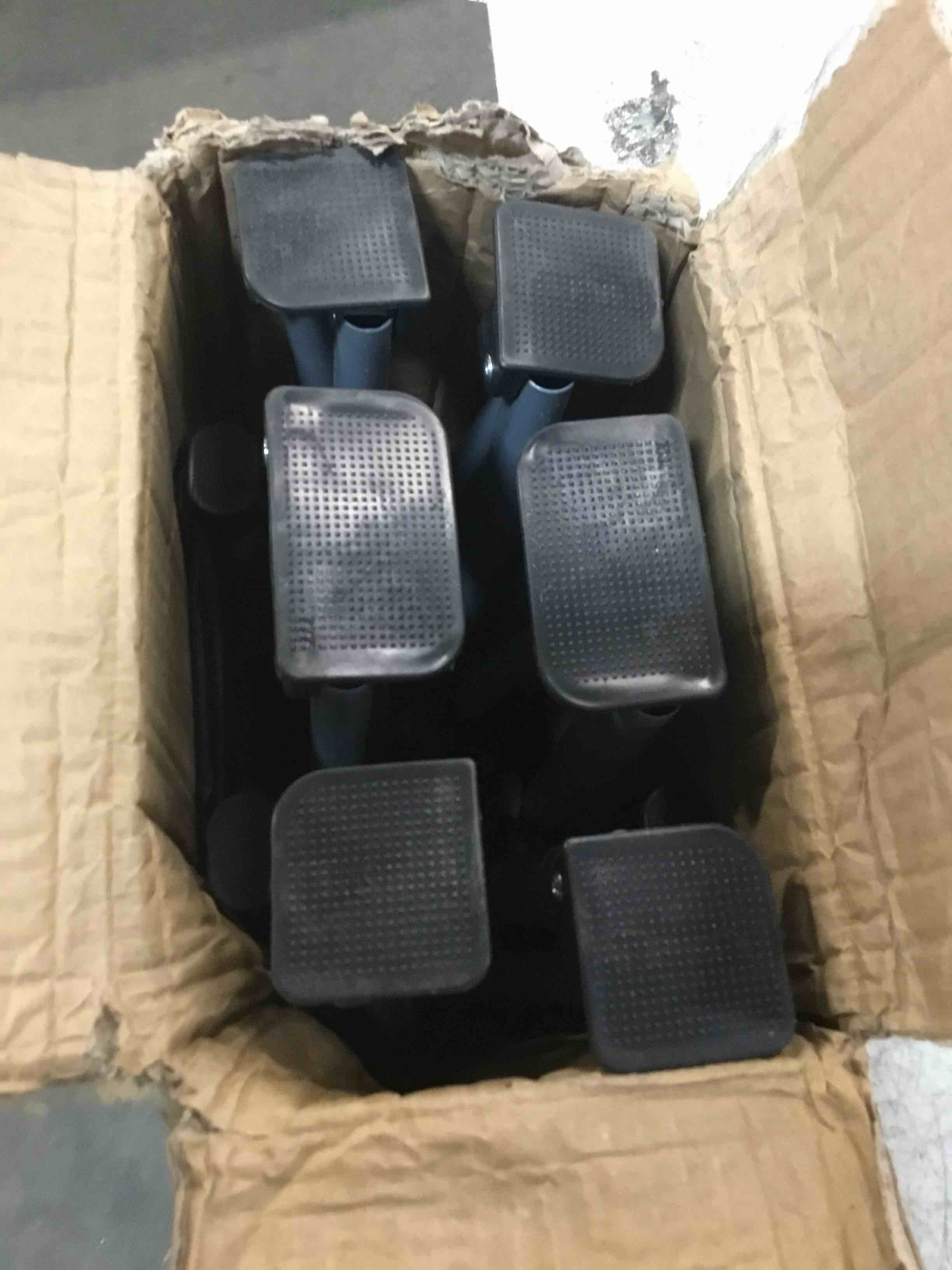 https://s3.amazonaws.com/lotting-images-prod/bidfta/GRA0016116_1729018035457.jpeg