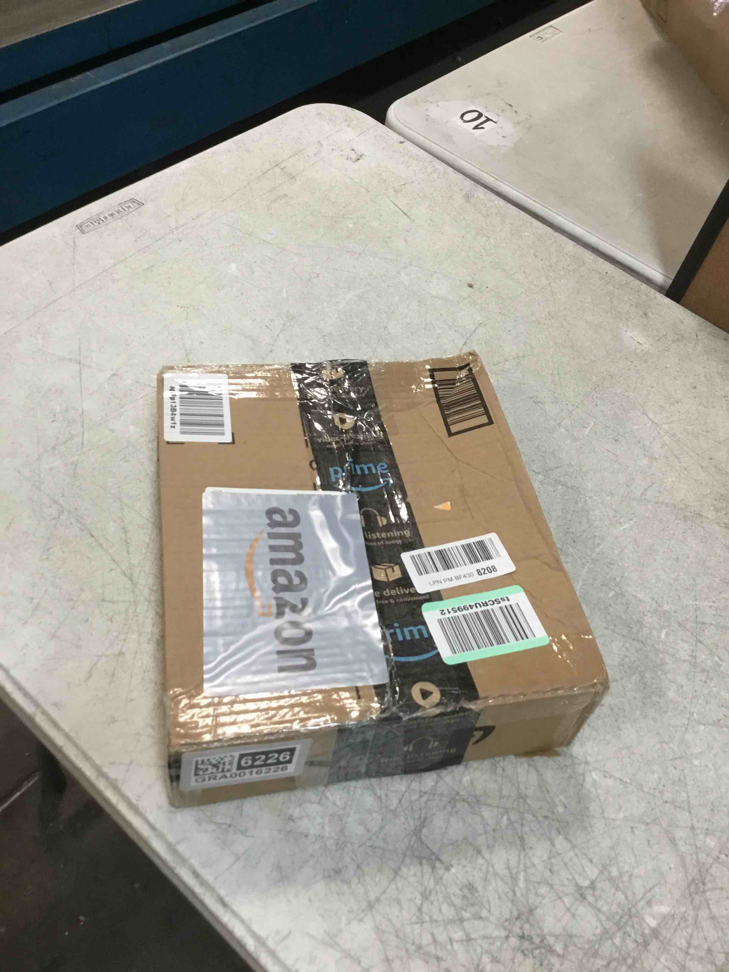 https://s3.amazonaws.com/lotting-images-prod/bidfta/GRA0016226_1729004326118.jpeg