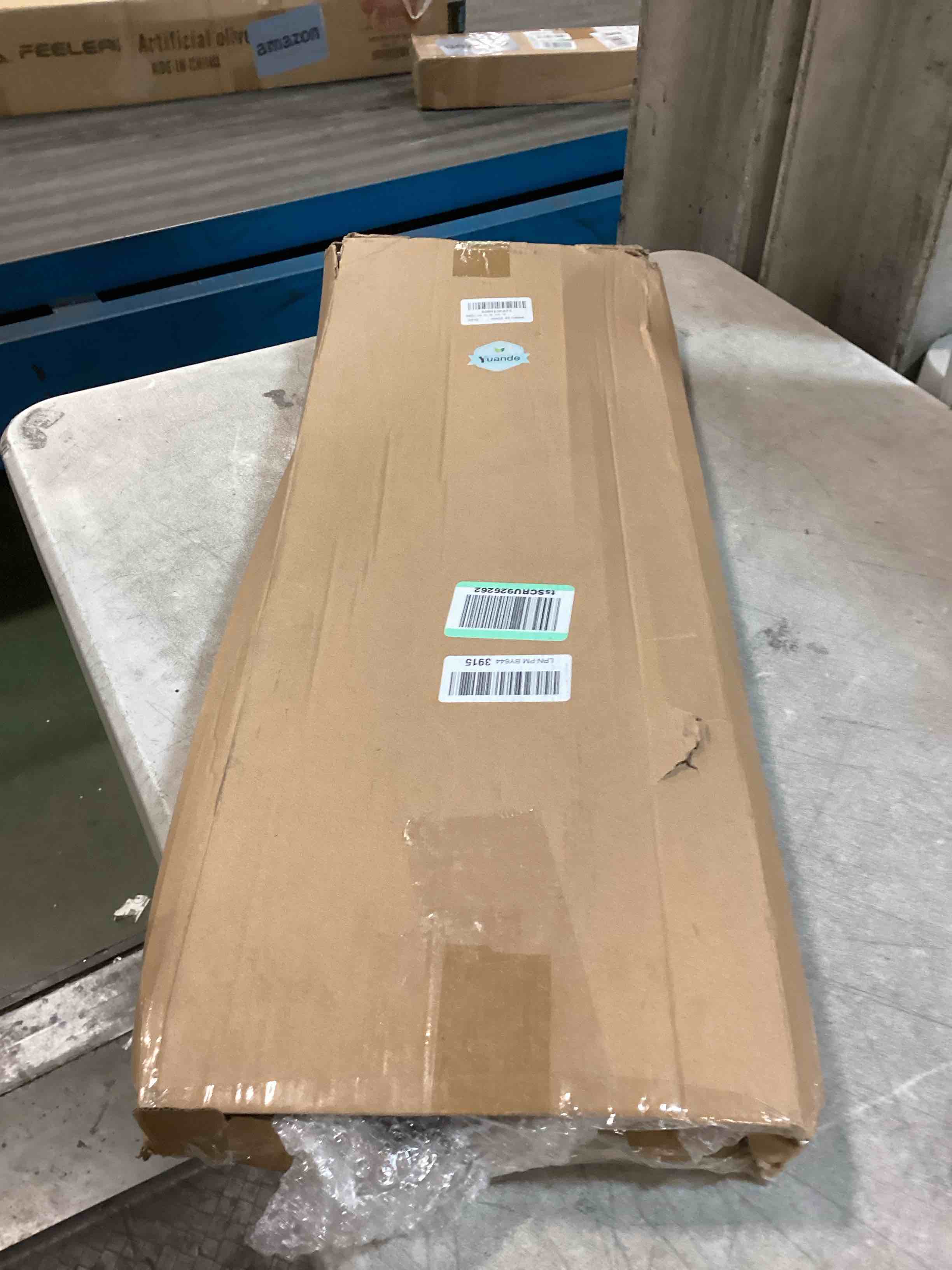 https://s3.amazonaws.com/lotting-images-prod/bidfta/GRA0016331_1728040997326.jpeg
