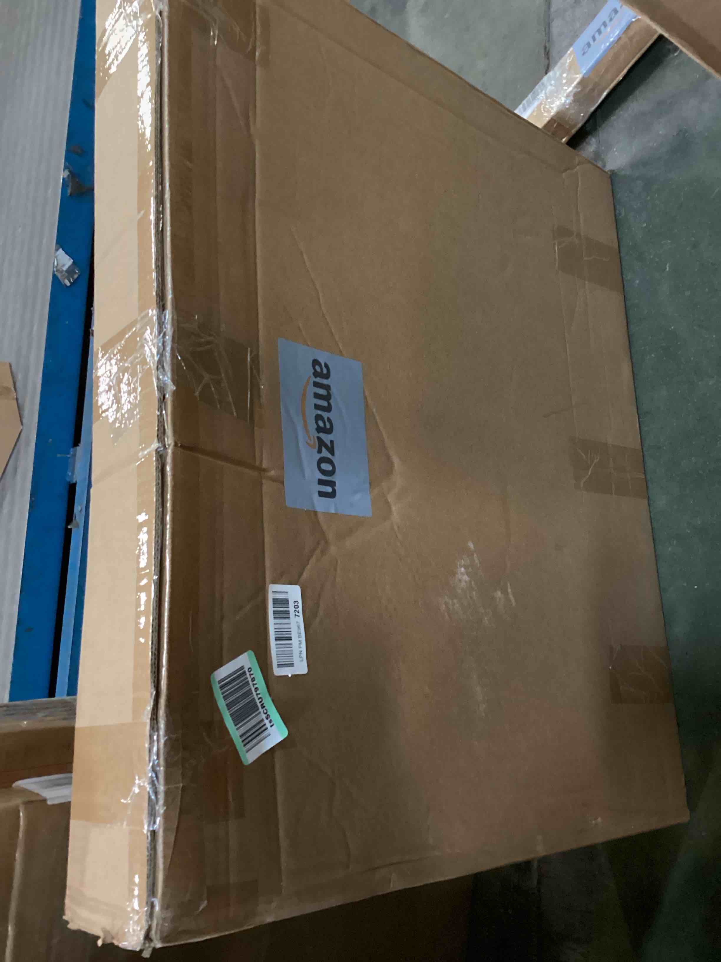 https://s3.amazonaws.com/lotting-images-prod/bidfta/GRA0016594_1726200461606.jpeg