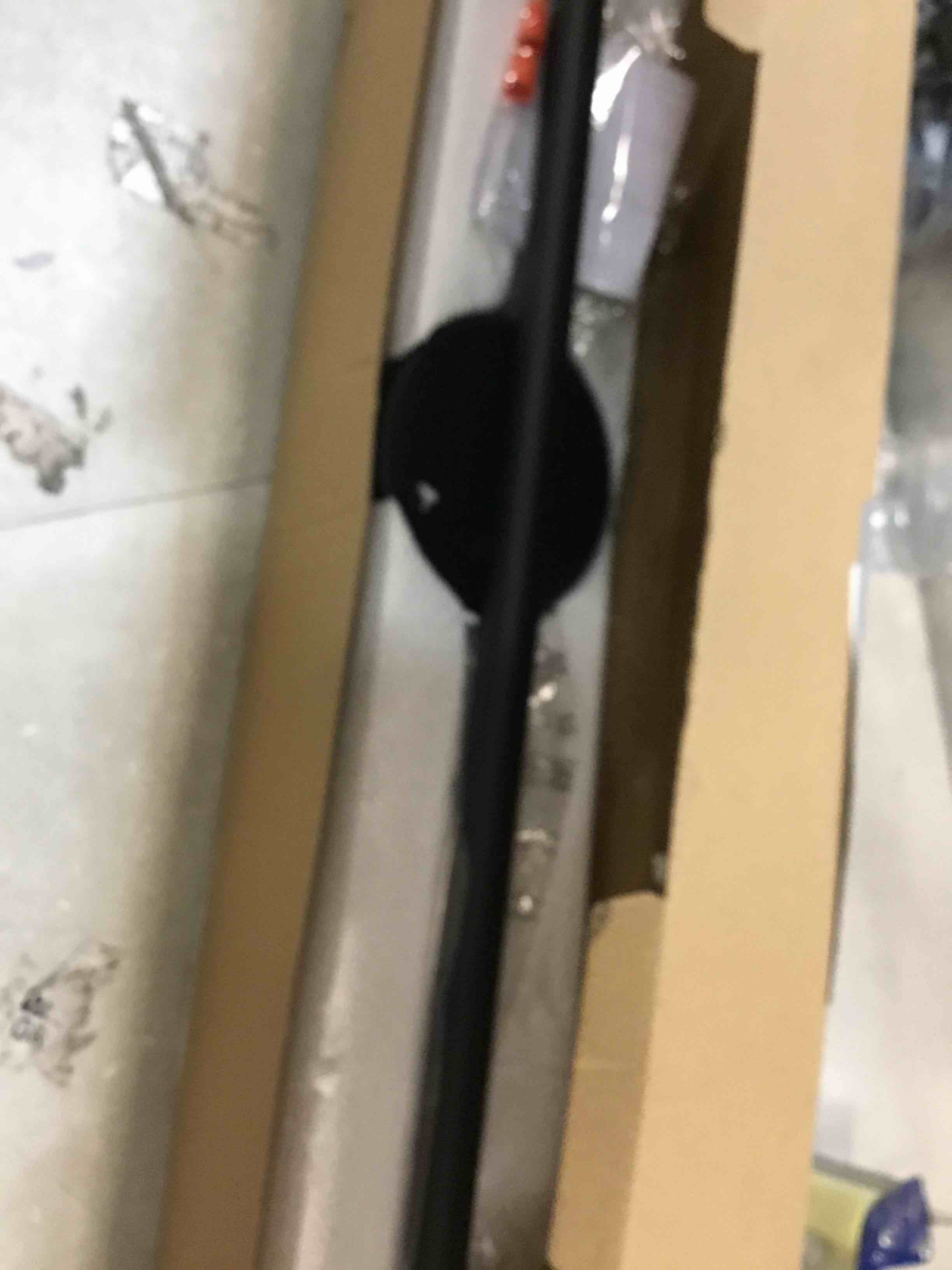 https://s3.amazonaws.com/lotting-images-prod/bidfta/GRA0016876_1726113532912.jpeg
