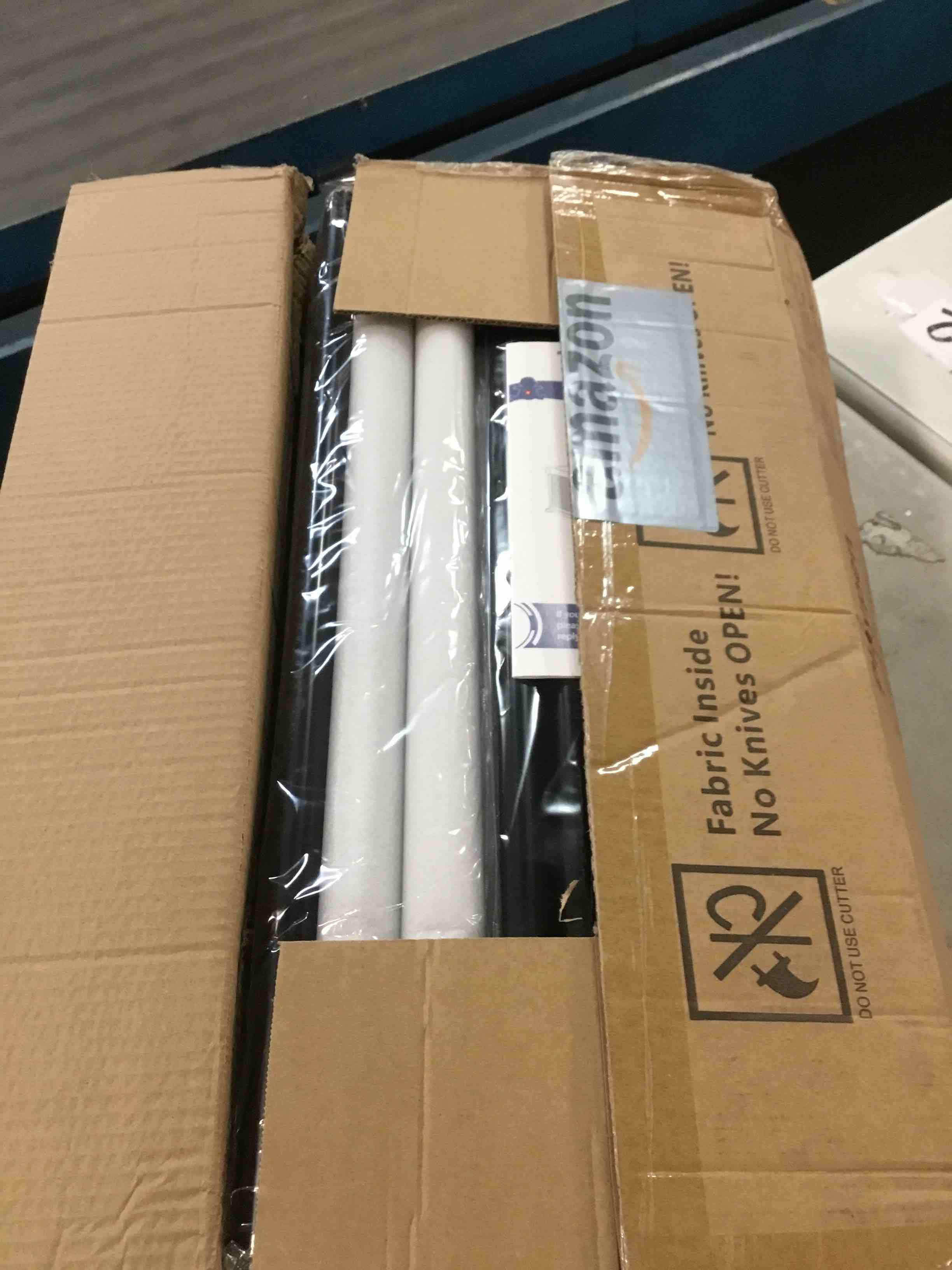 https://s3.amazonaws.com/lotting-images-prod/bidfta/GRA0017918_1725492511473.jpeg