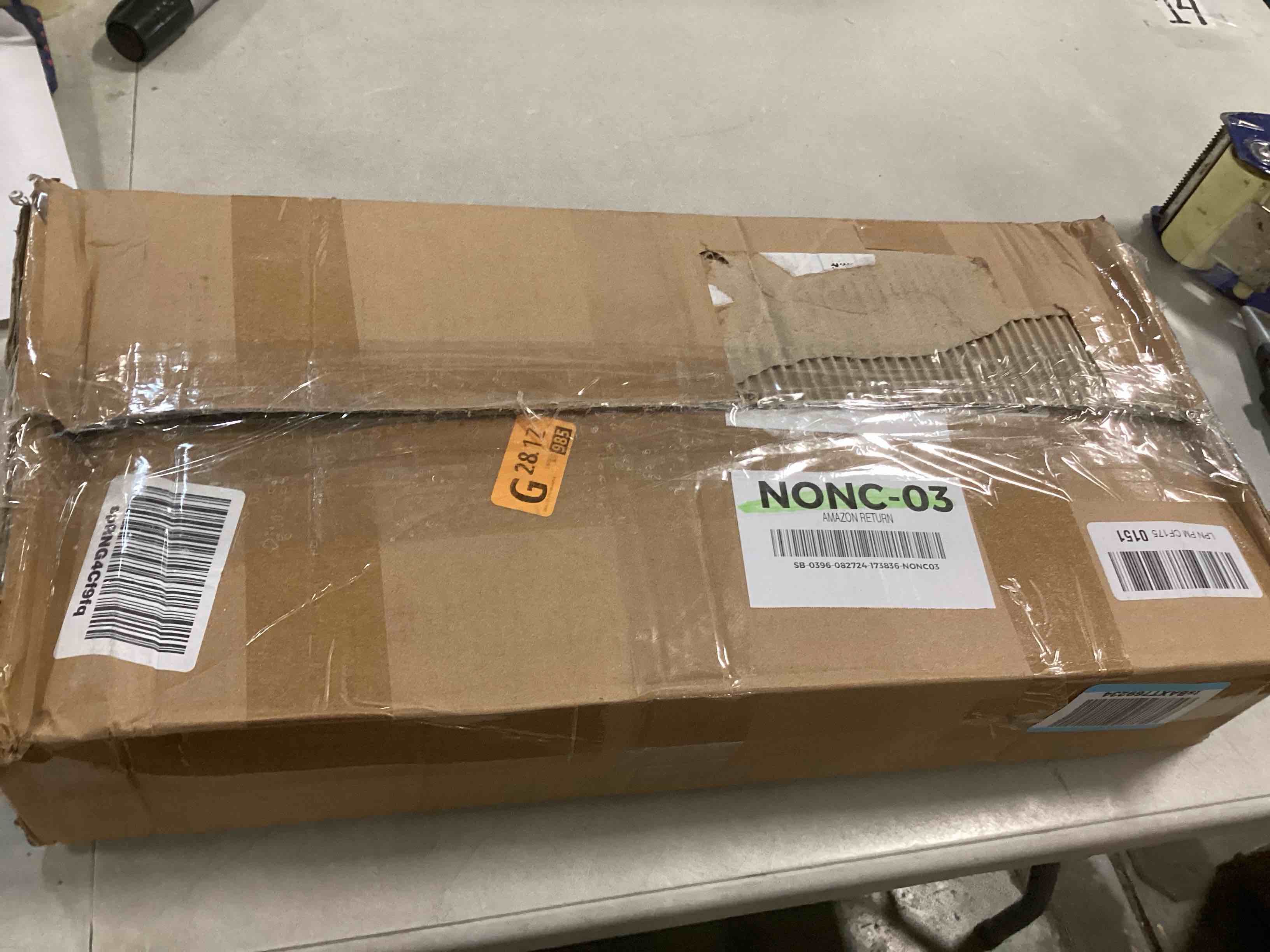 https://s3.amazonaws.com/lotting-images-prod/bidfta/GRA0018152_1726834207902.jpeg