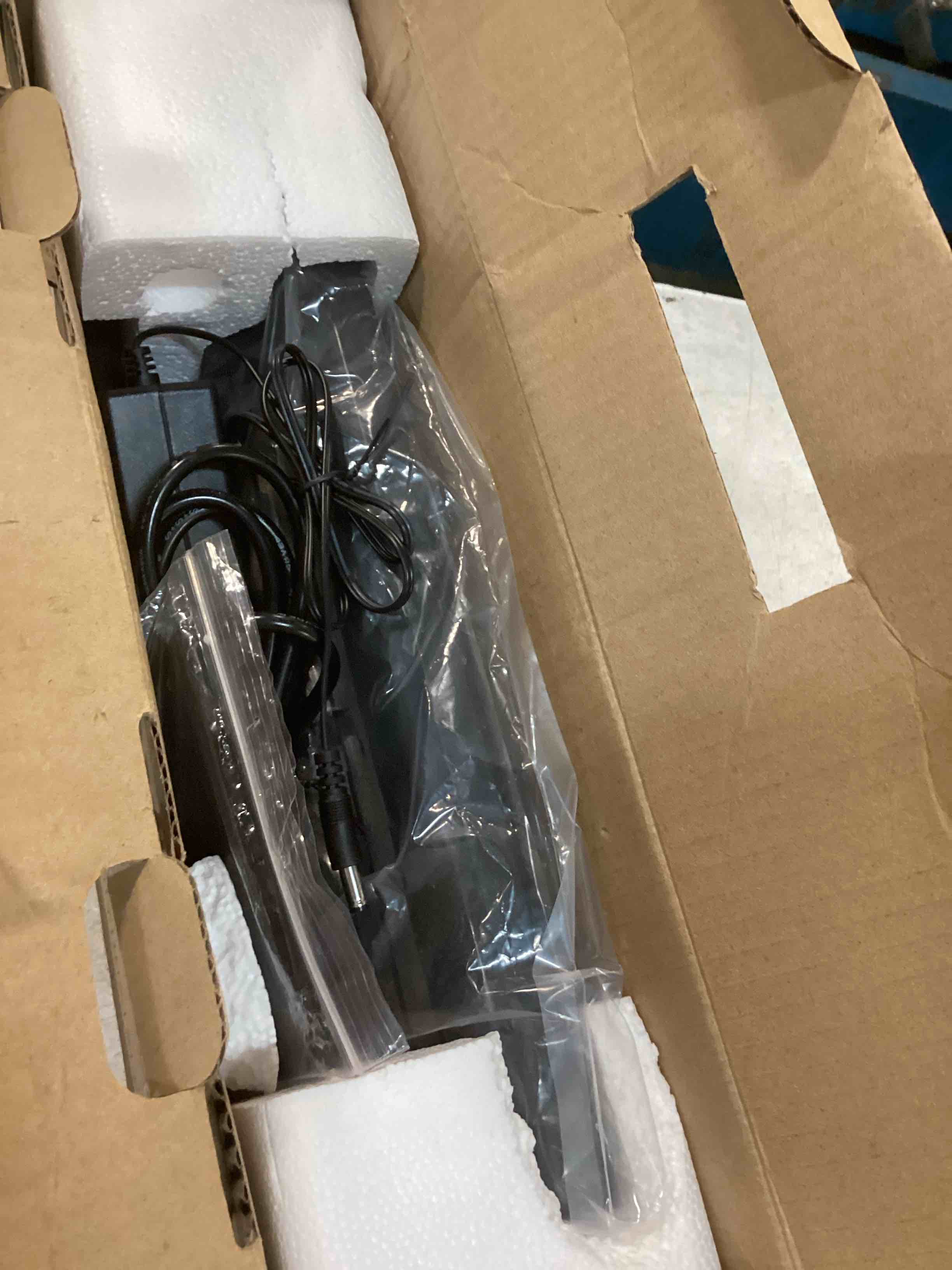 Condition photo showing Good Condition for jaiho 15 inch lcd monitor display - 1024x768 resolution hdmi pc monitor color screen, home security monitor with vga/hdmi/bnc/av/usb earphone input, built-in dual speakers