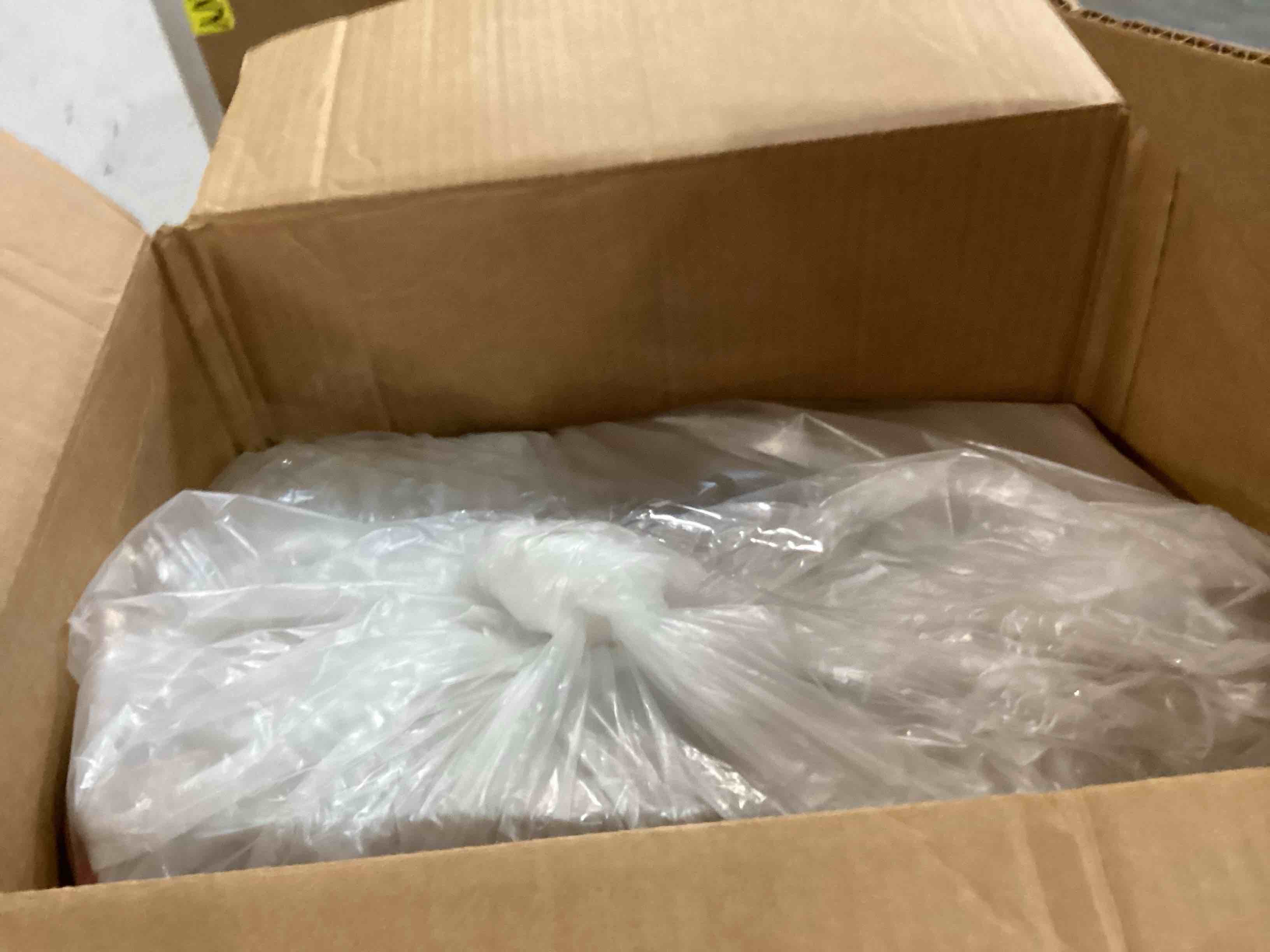 https://s3.amazonaws.com/lotting-images-prod/bidfta/GRA0020484_1728362744842.jpeg