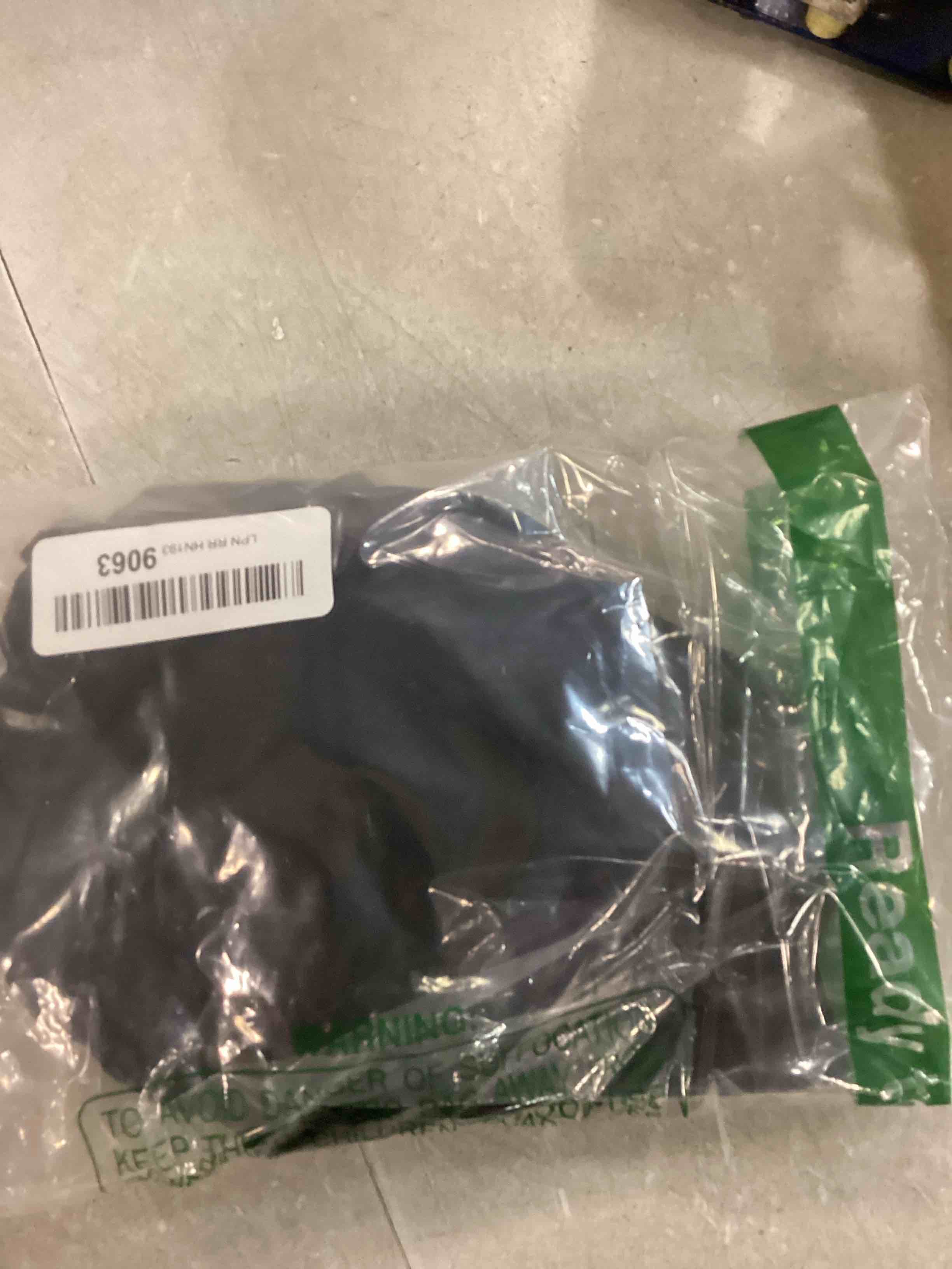 https://s3.amazonaws.com/lotting-images-prod/bidfta/GRA0020568_1728352602516.jpeg
