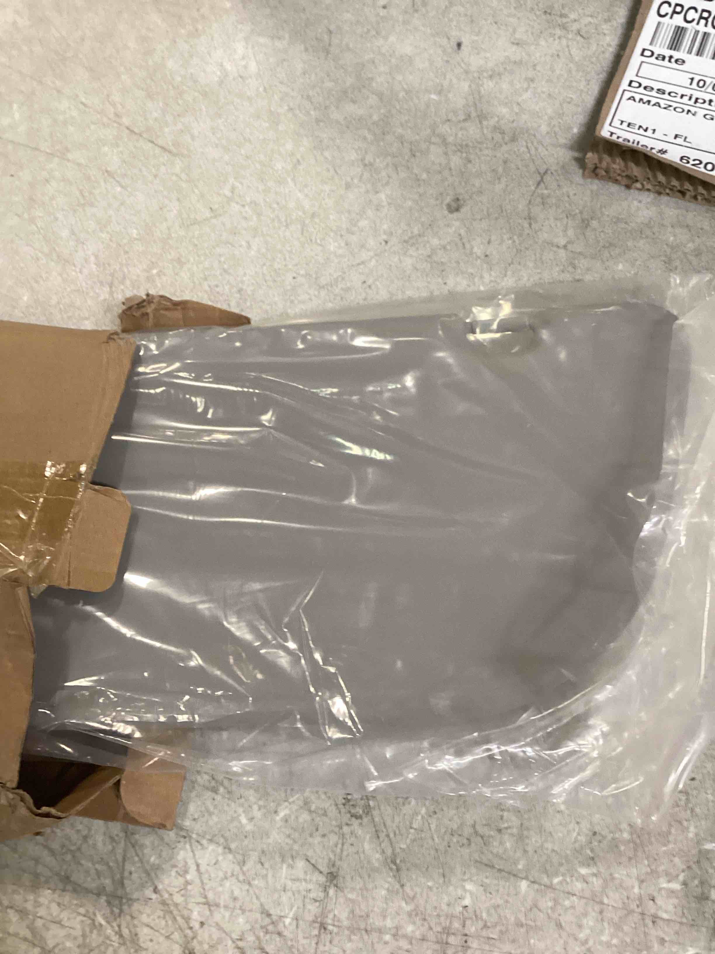 https://s3.amazonaws.com/lotting-images-prod/bidfta/GRA0020682_1728145352092.jpeg