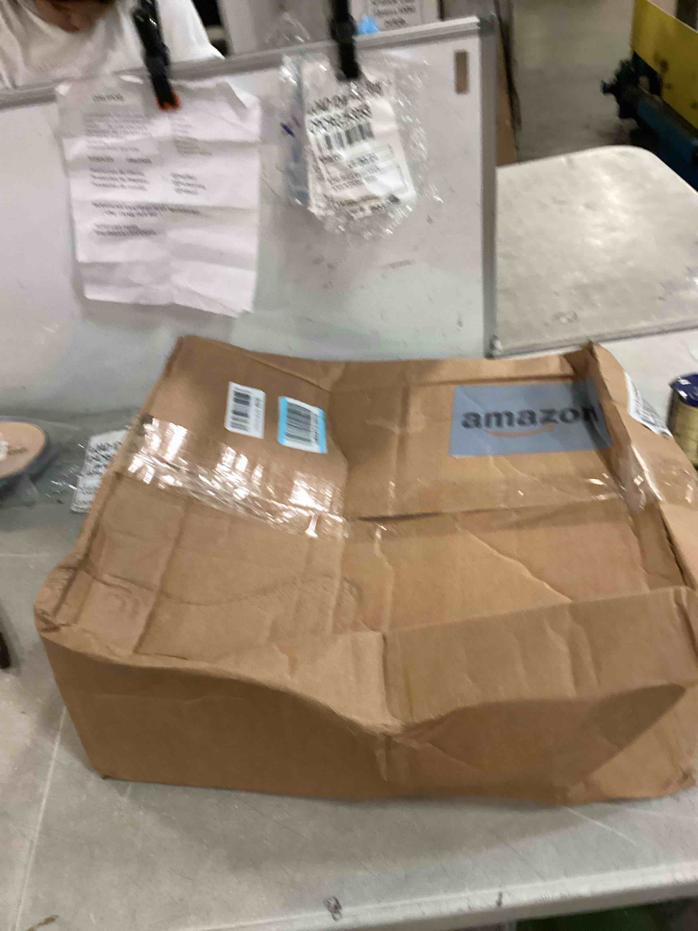https://s3.amazonaws.com/lotting-images-prod/bidfta/GRA0021074_1728018677449.jpeg