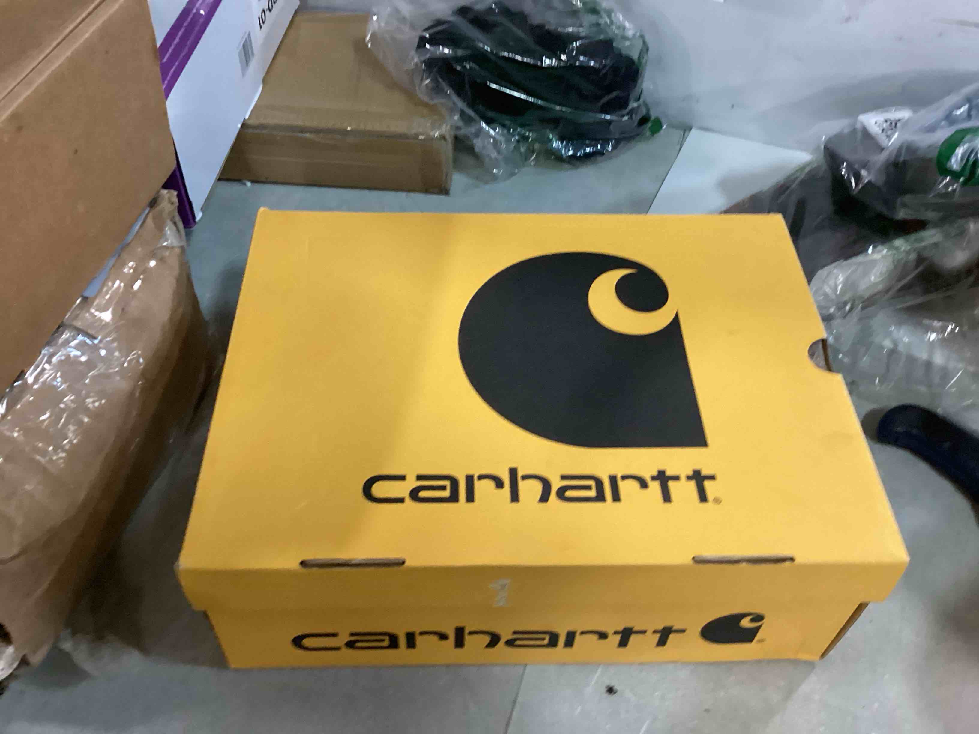 https://s3.amazonaws.com/lotting-images-prod/bidfta/GRA0021426_1727915115263.jpeg