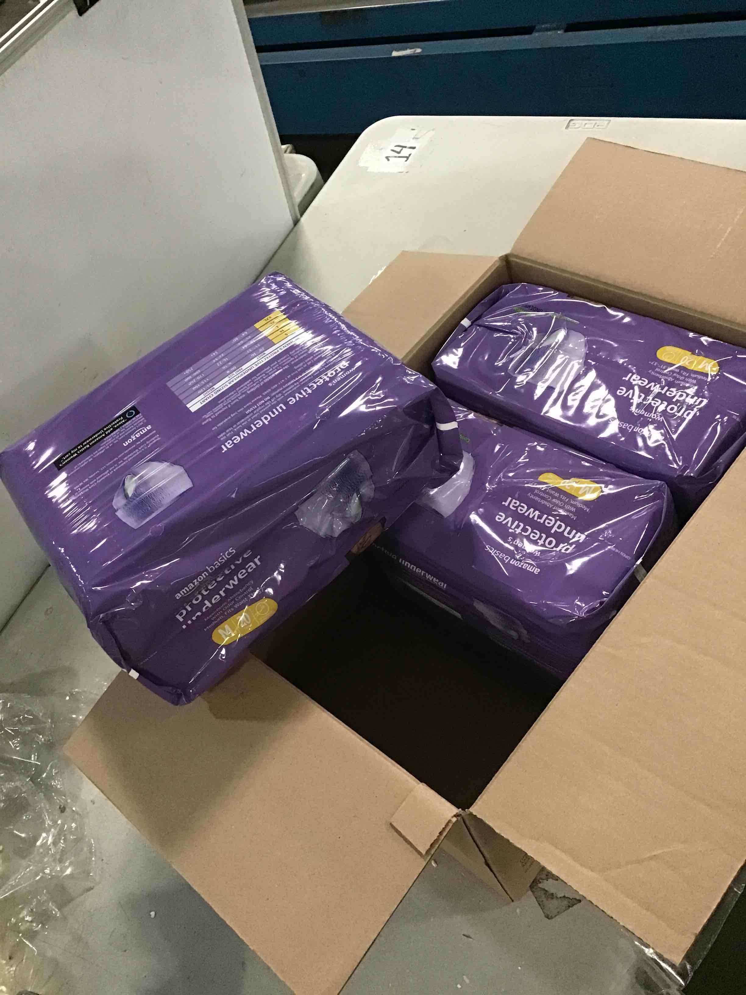 https://s3.amazonaws.com/lotting-images-prod/bidfta/GRA0021653_1727368021732.jpeg