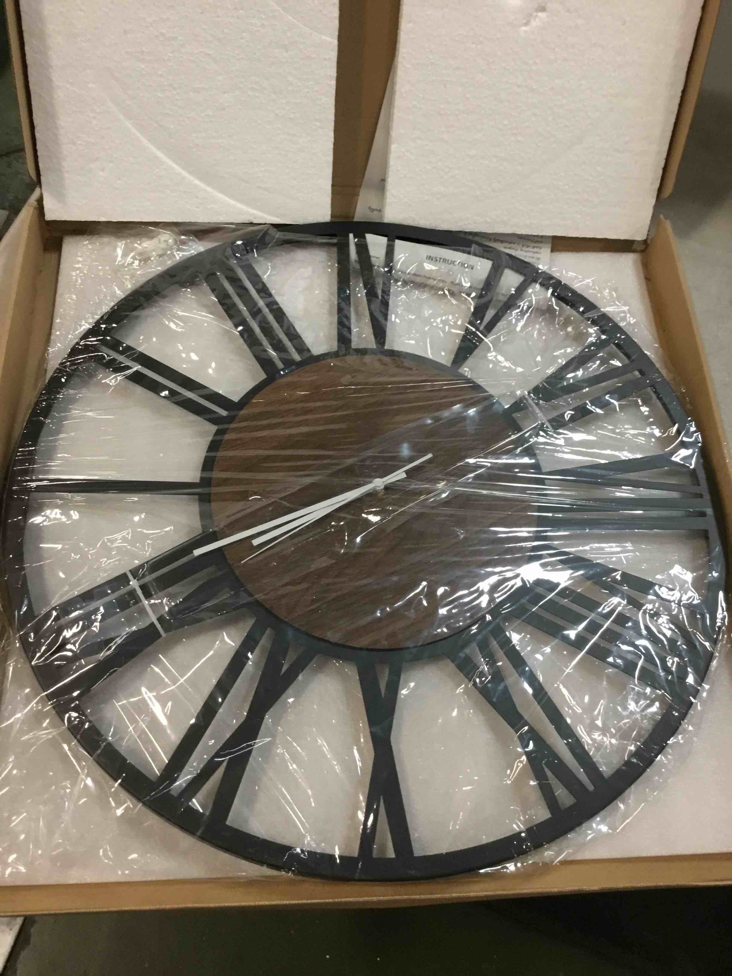 https://s3.amazonaws.com/lotting-images-prod/bidfta/GRA0021949_1726148977447.jpeg