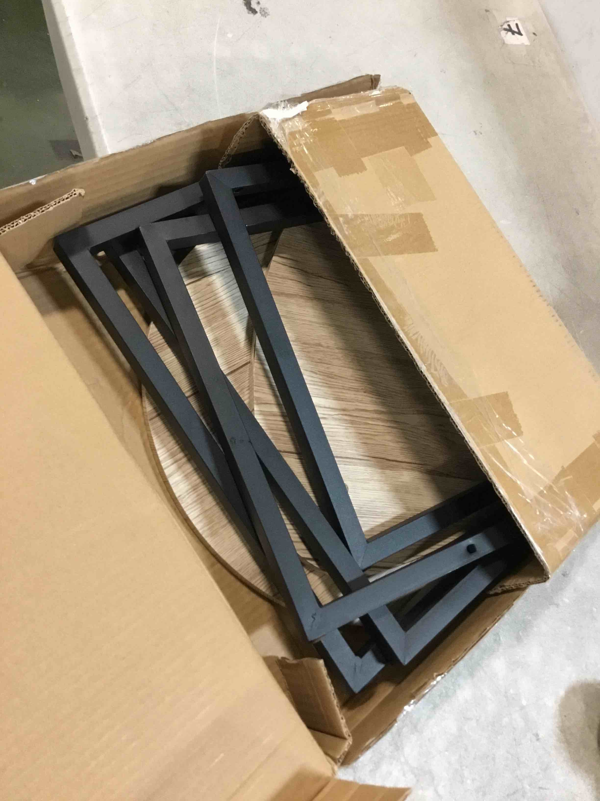 https://s3.amazonaws.com/lotting-images-prod/bidfta/GRA0021981_1726145555190.jpeg