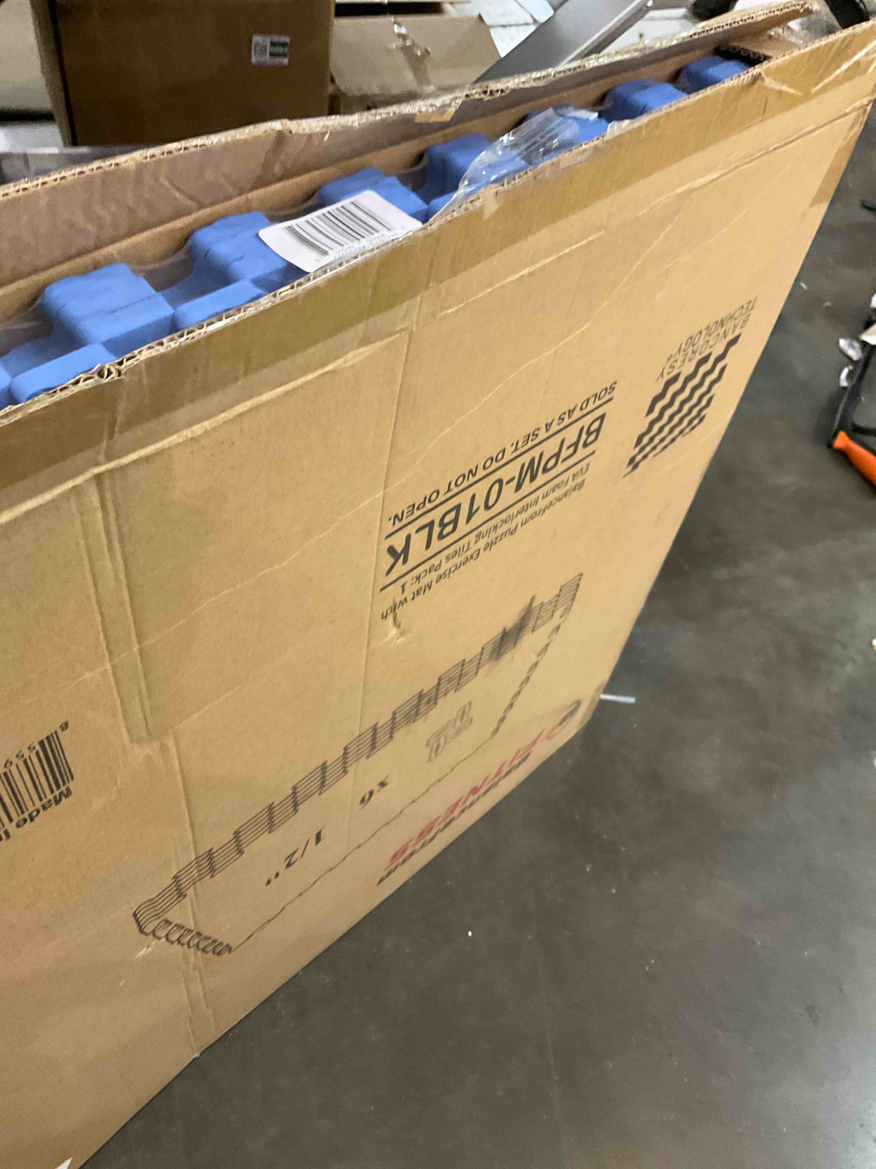 https://s3.amazonaws.com/lotting-images-prod/bidfta/GRA0022895_1725550280200.jpeg