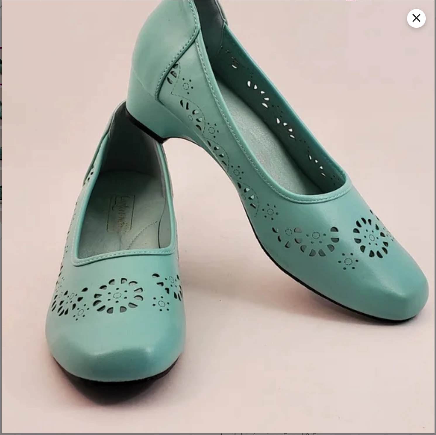 NEW Comfort Well by Beacon Floral Breeze Pumps size 7.5 m