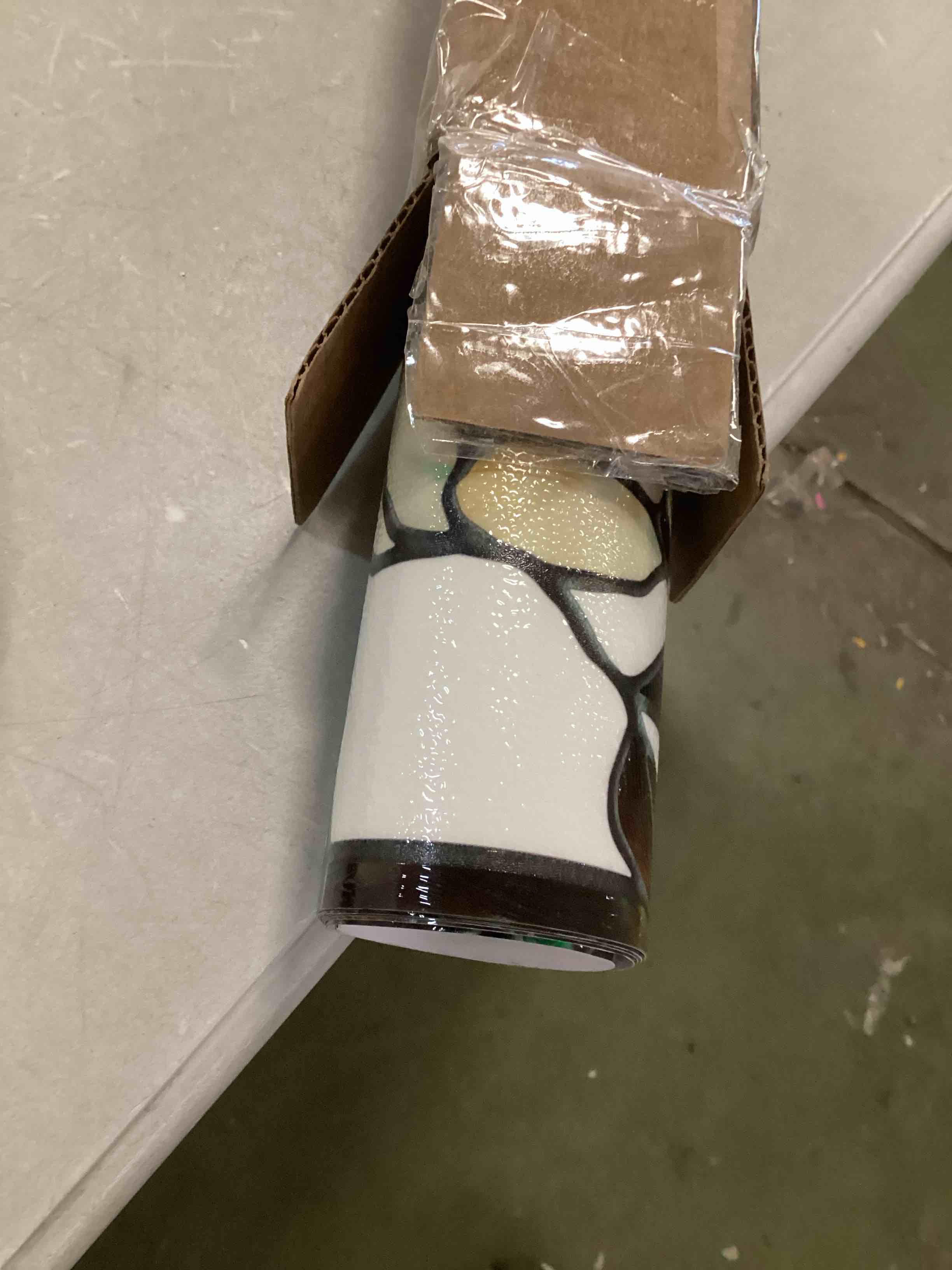 https://s3.amazonaws.com/lotting-images-prod/bidfta/GRA0024331_1725546311312.jpeg