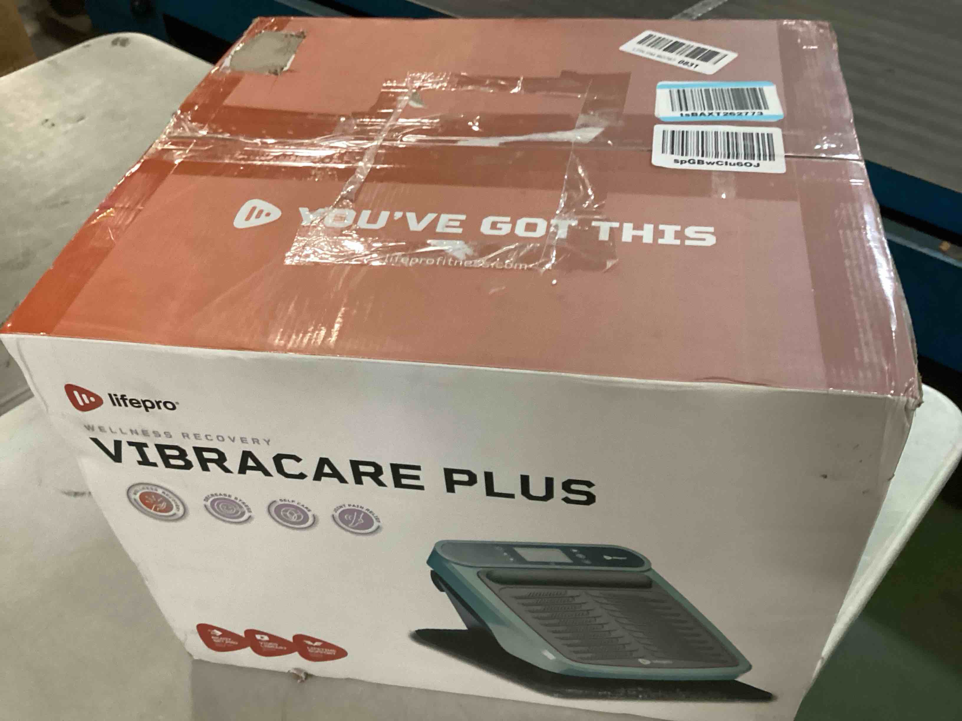 https://s3.amazonaws.com/lotting-images-prod/bidfta/GRA0025223_1725020945457.jpeg