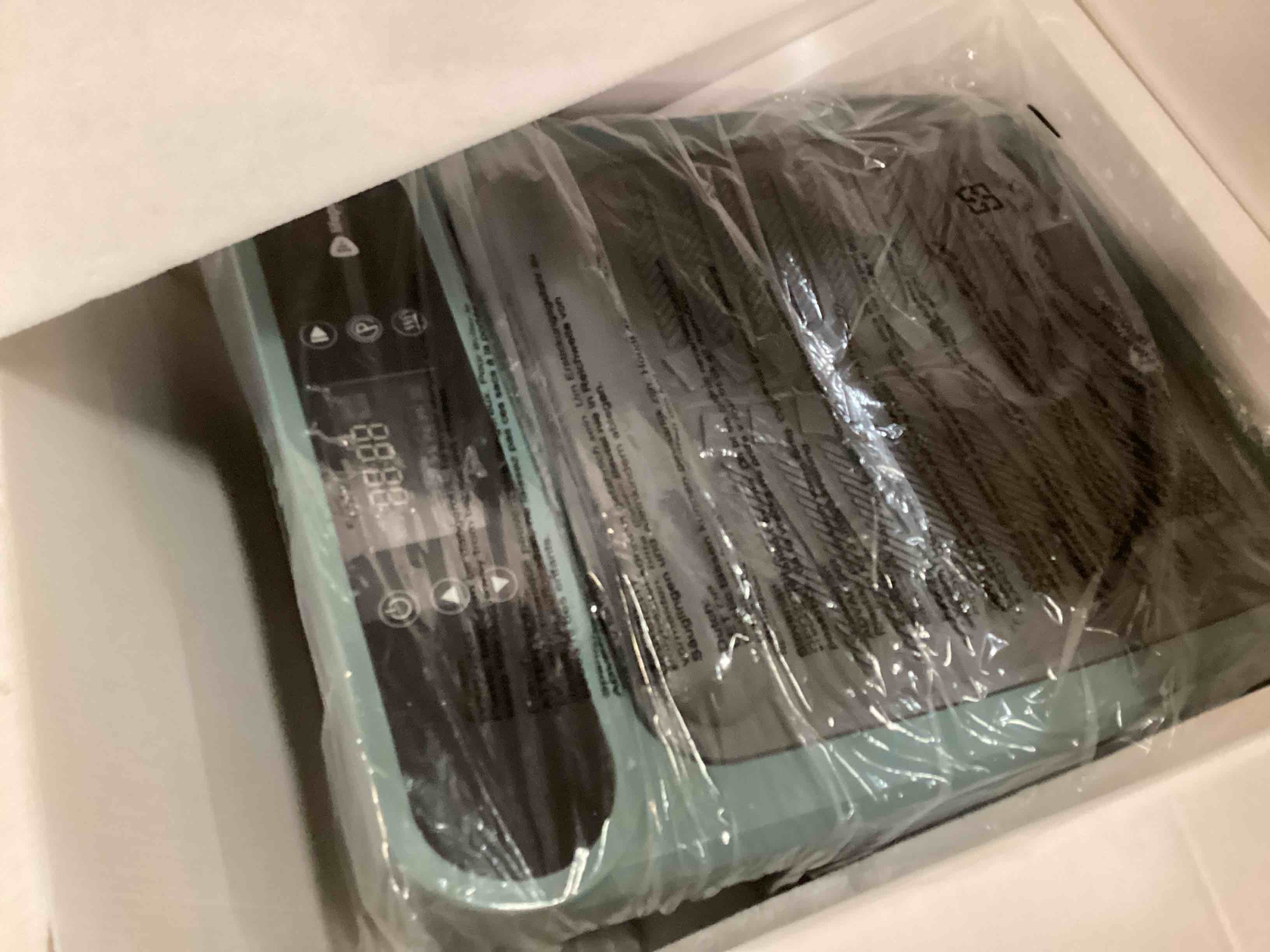 https://s3.amazonaws.com/lotting-images-prod/bidfta/GRA0025223_1725020977376.jpeg