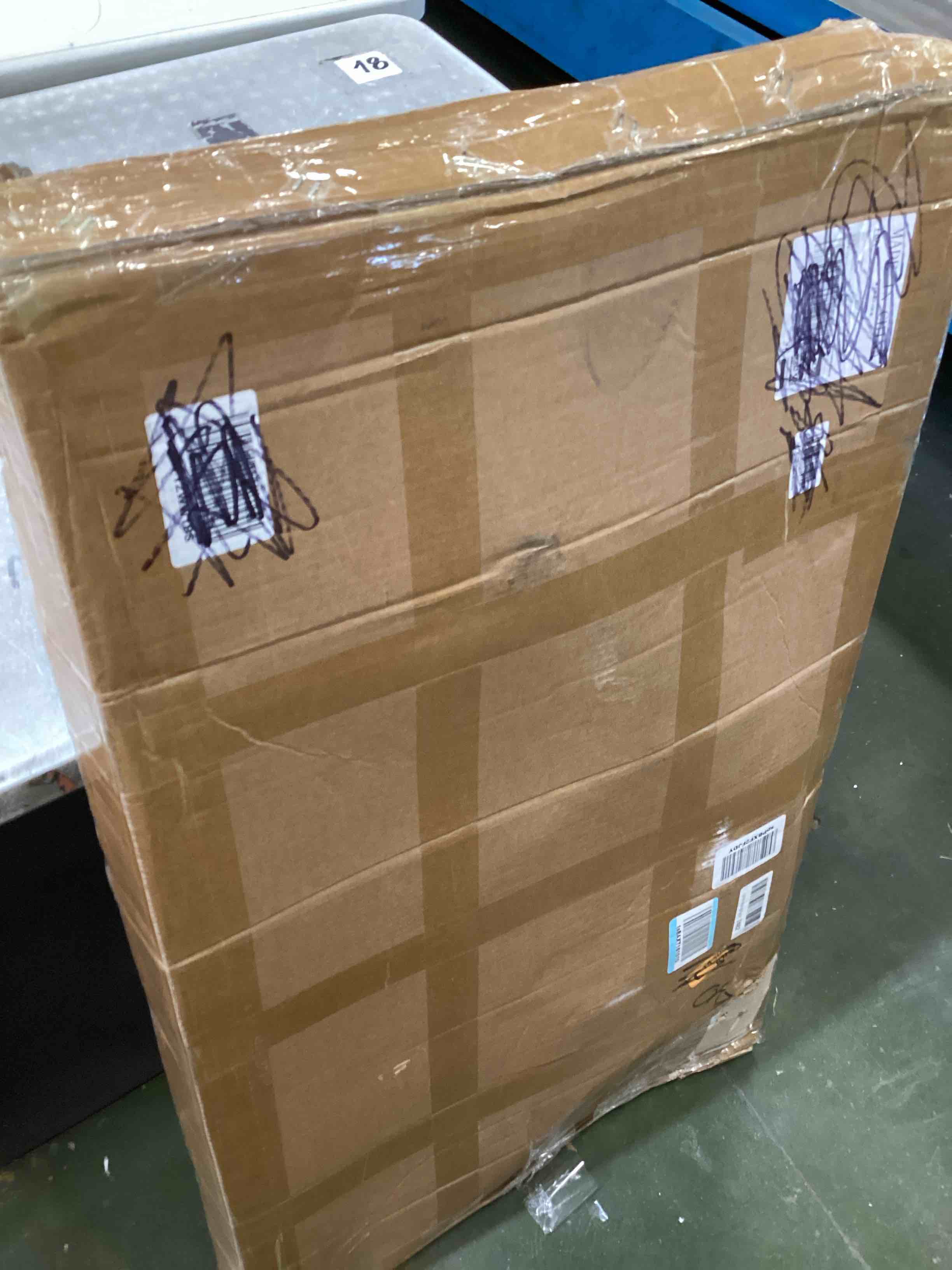 https://s3.amazonaws.com/lotting-images-prod/bidfta/GRA0025499_1724868659779.jpeg