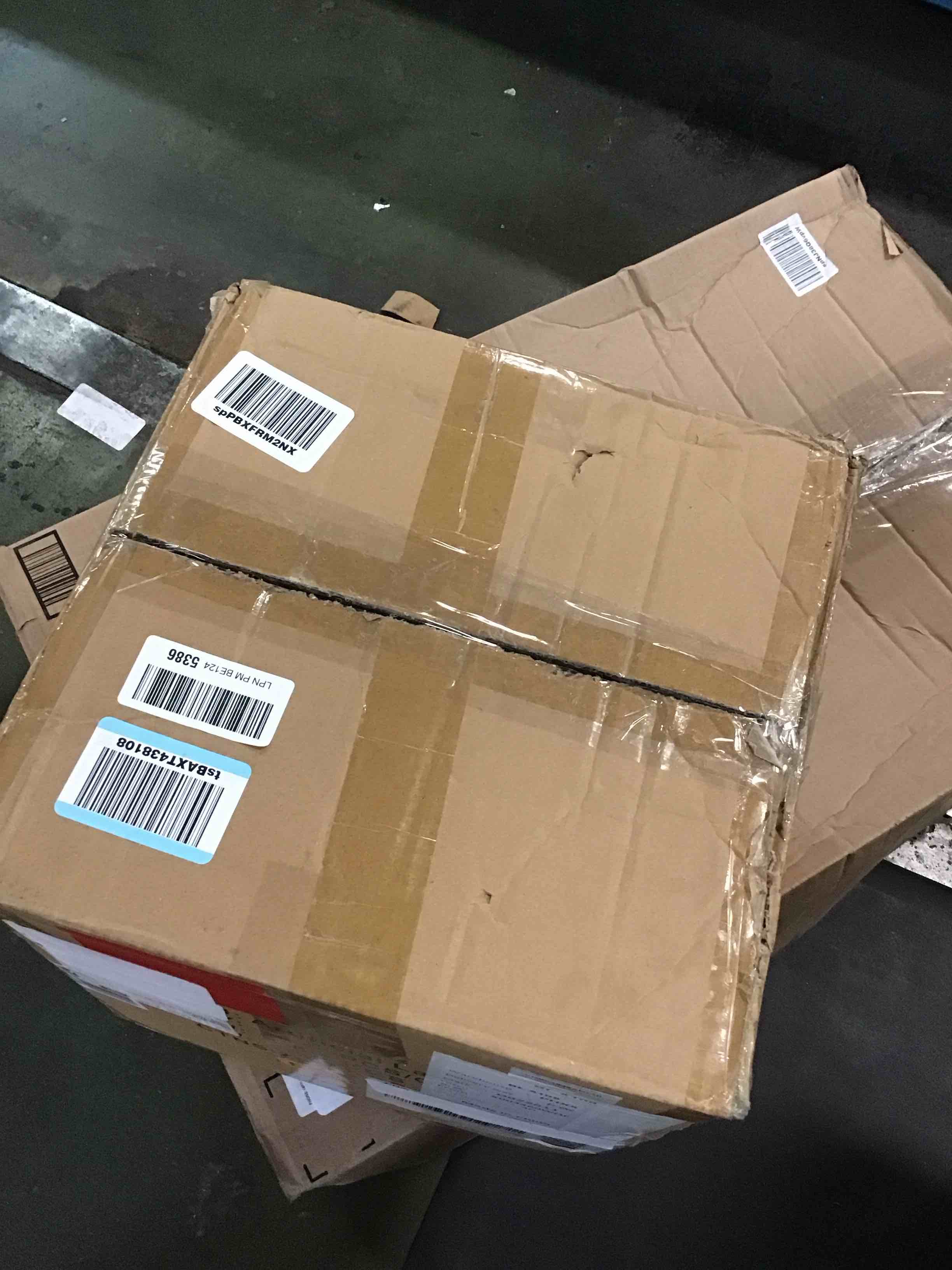 https://s3.amazonaws.com/lotting-images-prod/bidfta/GRA0027080_1729344352958.jpeg
